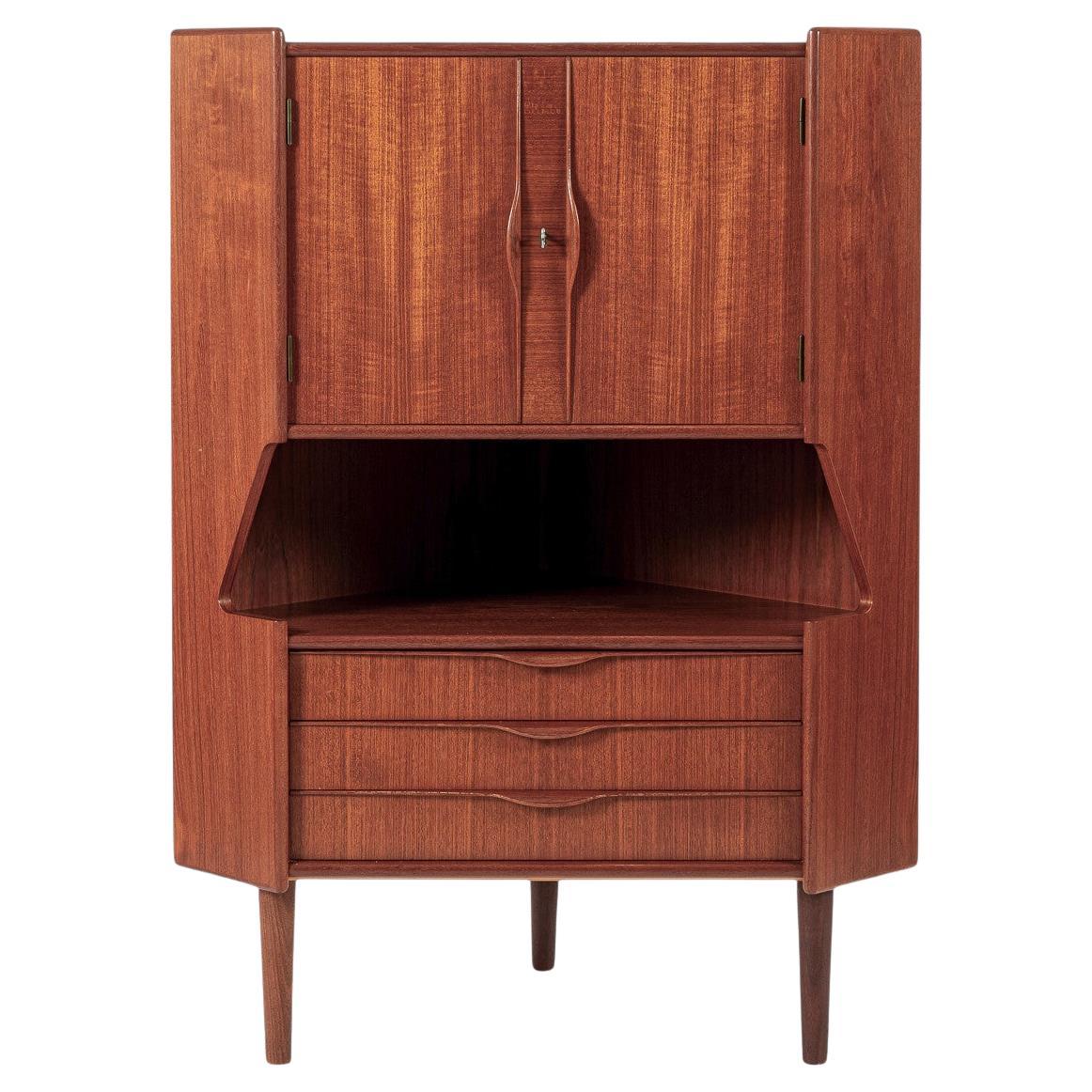 Mid Century Danish Teak Wood Corner Bar Cabinet 1960s