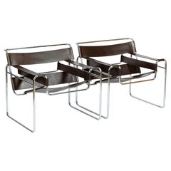 Coppia di sedie Wassily marroni in stile Mid-Century di Marcel Breuer per Stendig, anni ’60, con etichetta