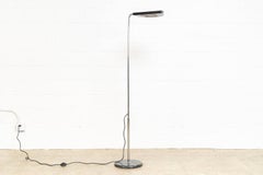 Lampada da terra Mezzaluna Black di Bruno Gecchelin, metà secolo.