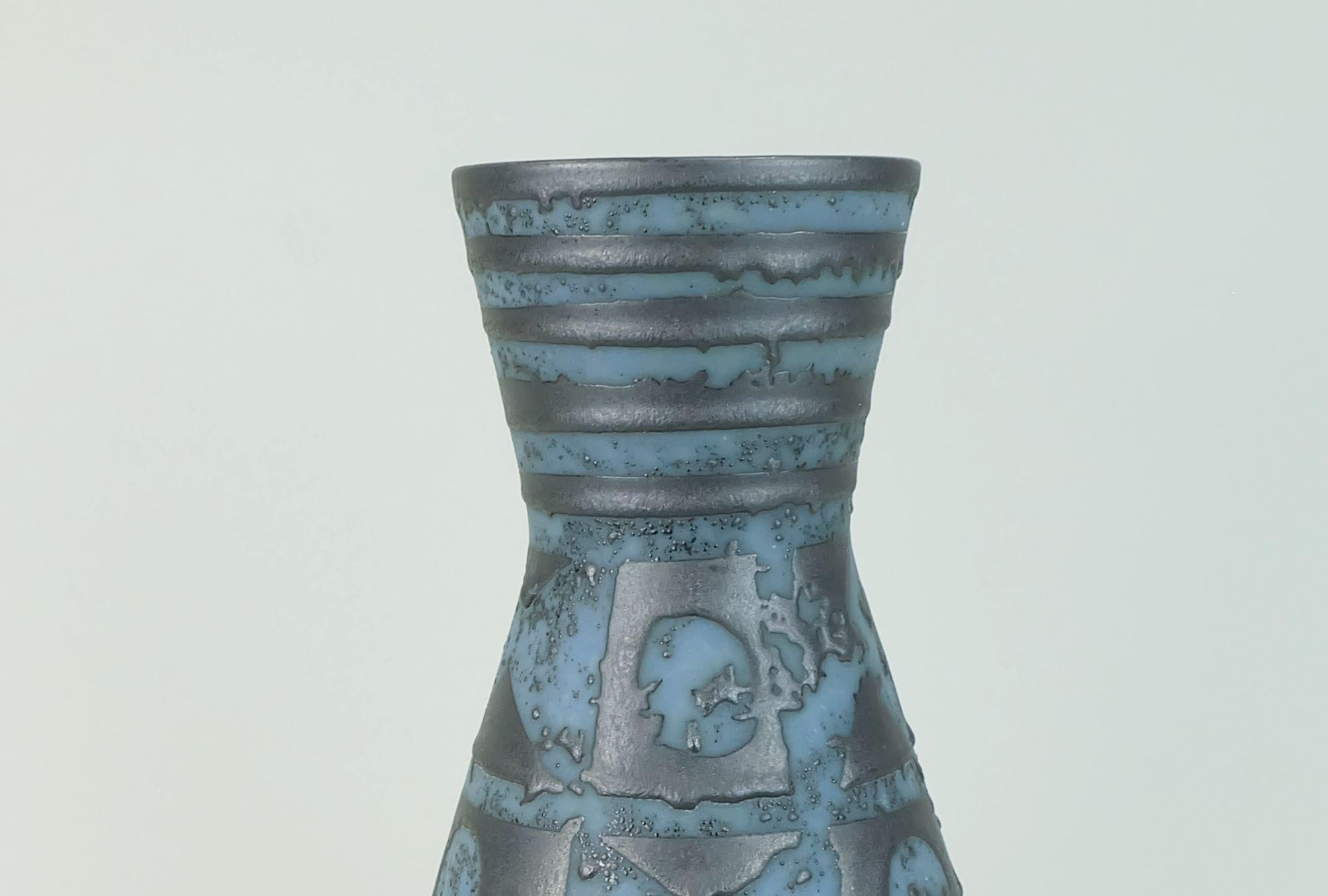 Vaso di metà secolo prodotto da Carstens Keramik nei primi anni '60. Modello 1218-29 con il famoso decoro 