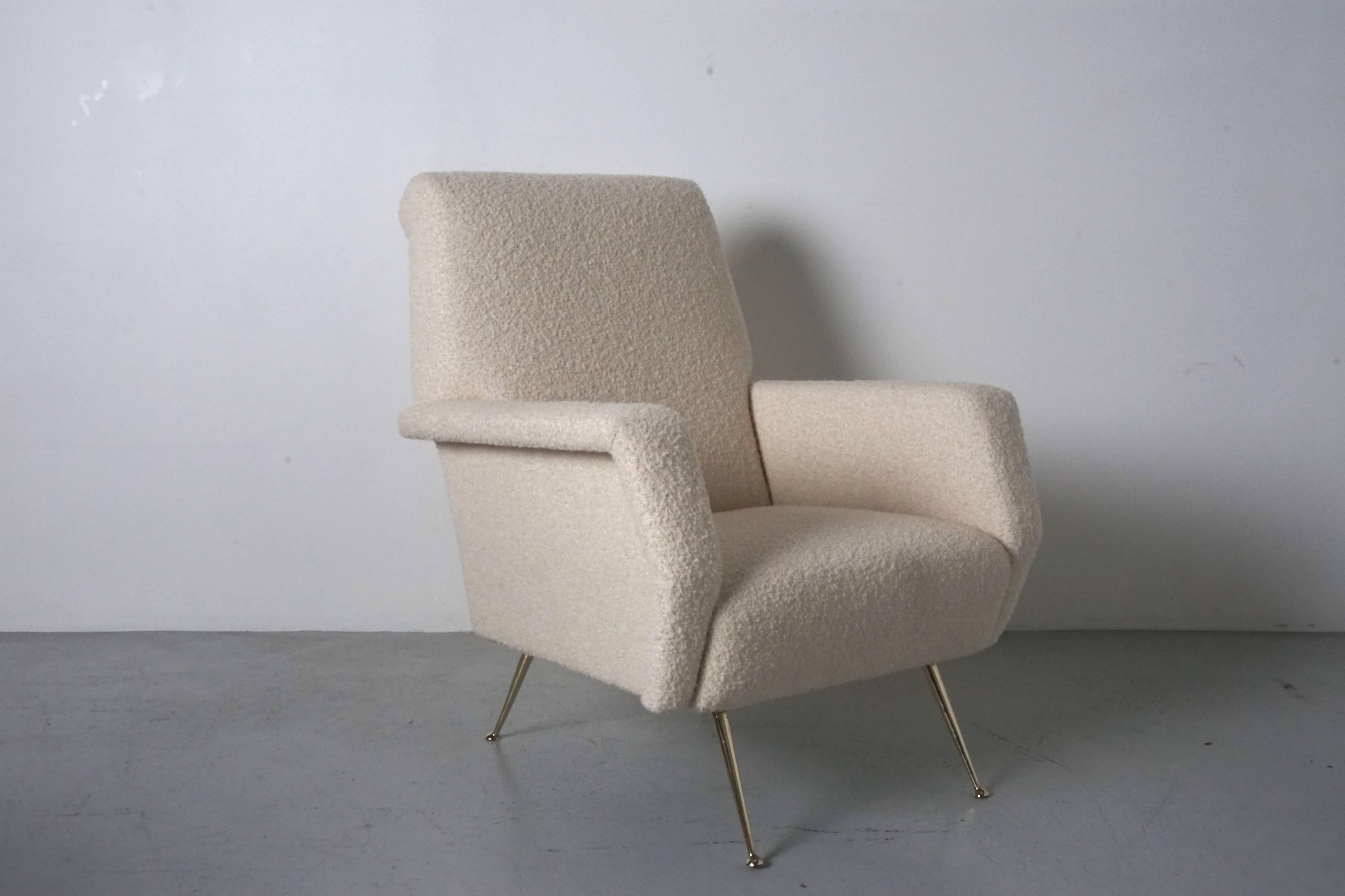 Pair of Italian Armchairs in Wool Boucle In Excellent Condition In Beverly Hills, CA