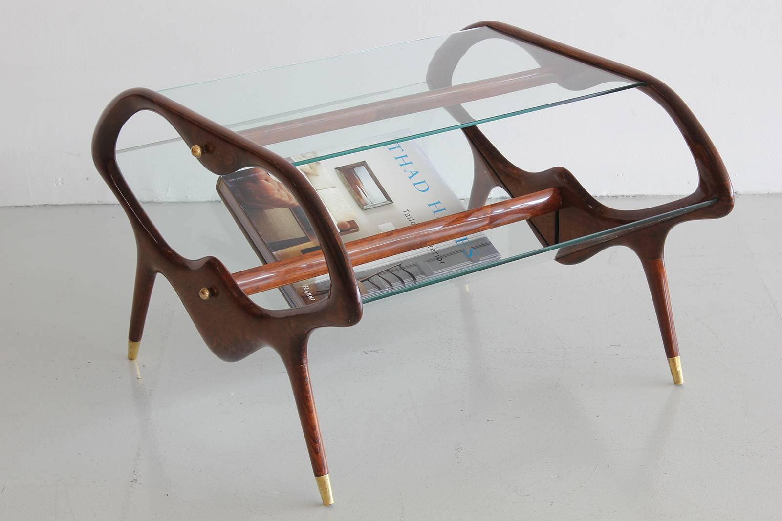 Mid-20th Century Italian Glass and Walnut Table and Magazine Stand