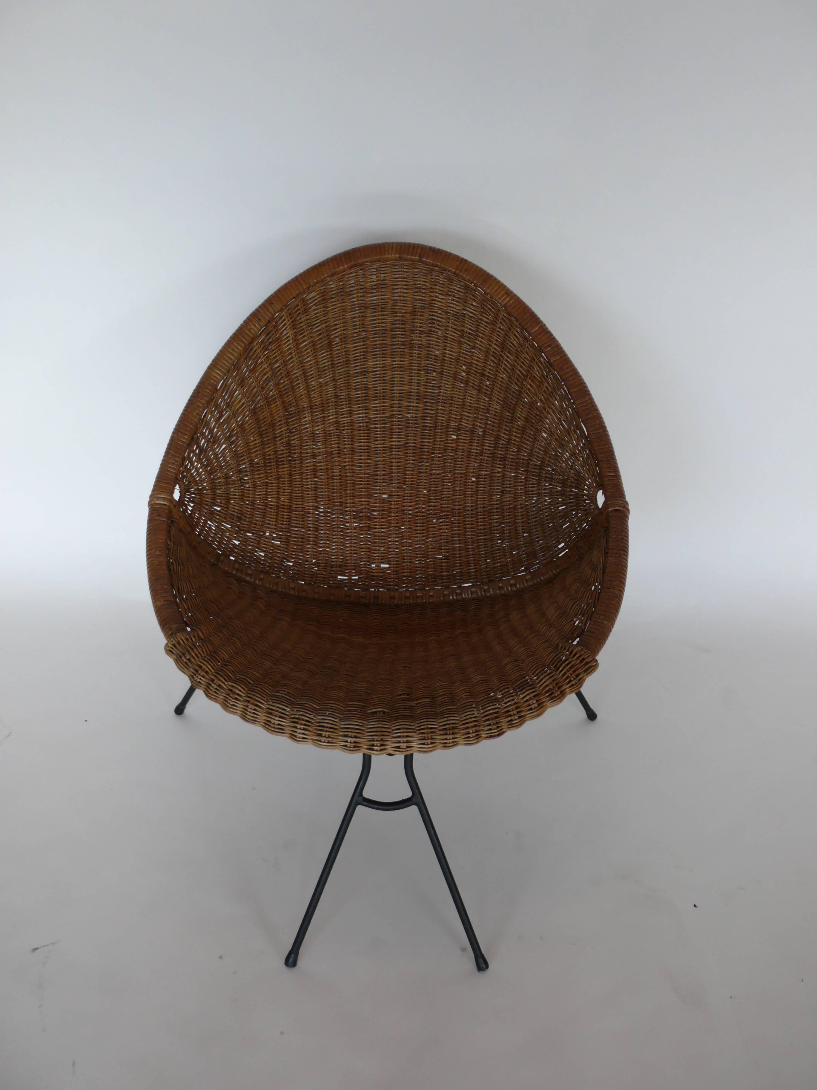 Mid-20th Century Iron and Wicker Sculptural Chair
