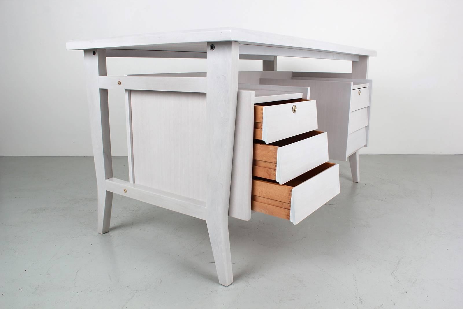 Desk by Gio Ponti 1