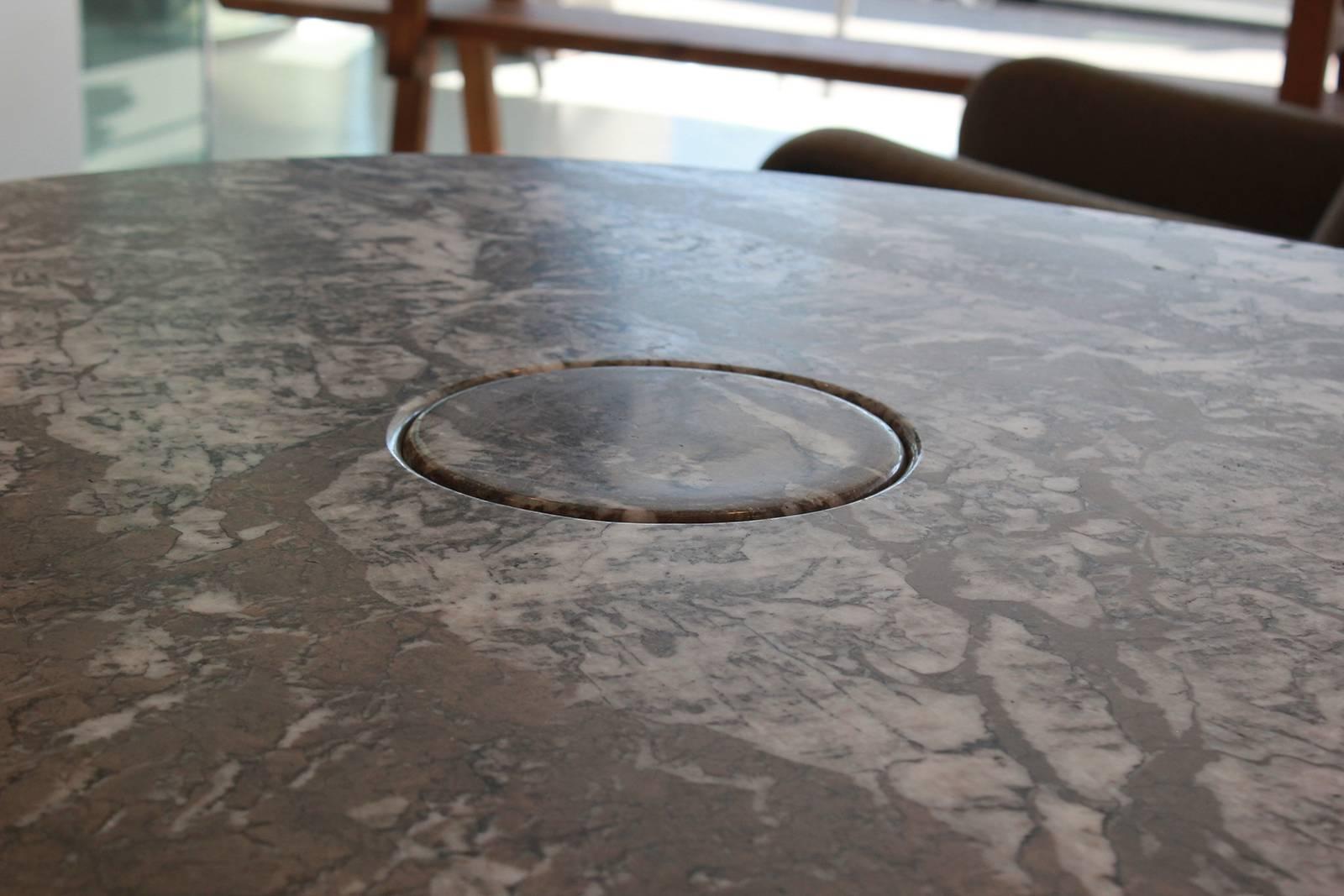 Dining Table by Angelo Mangiarotti 1