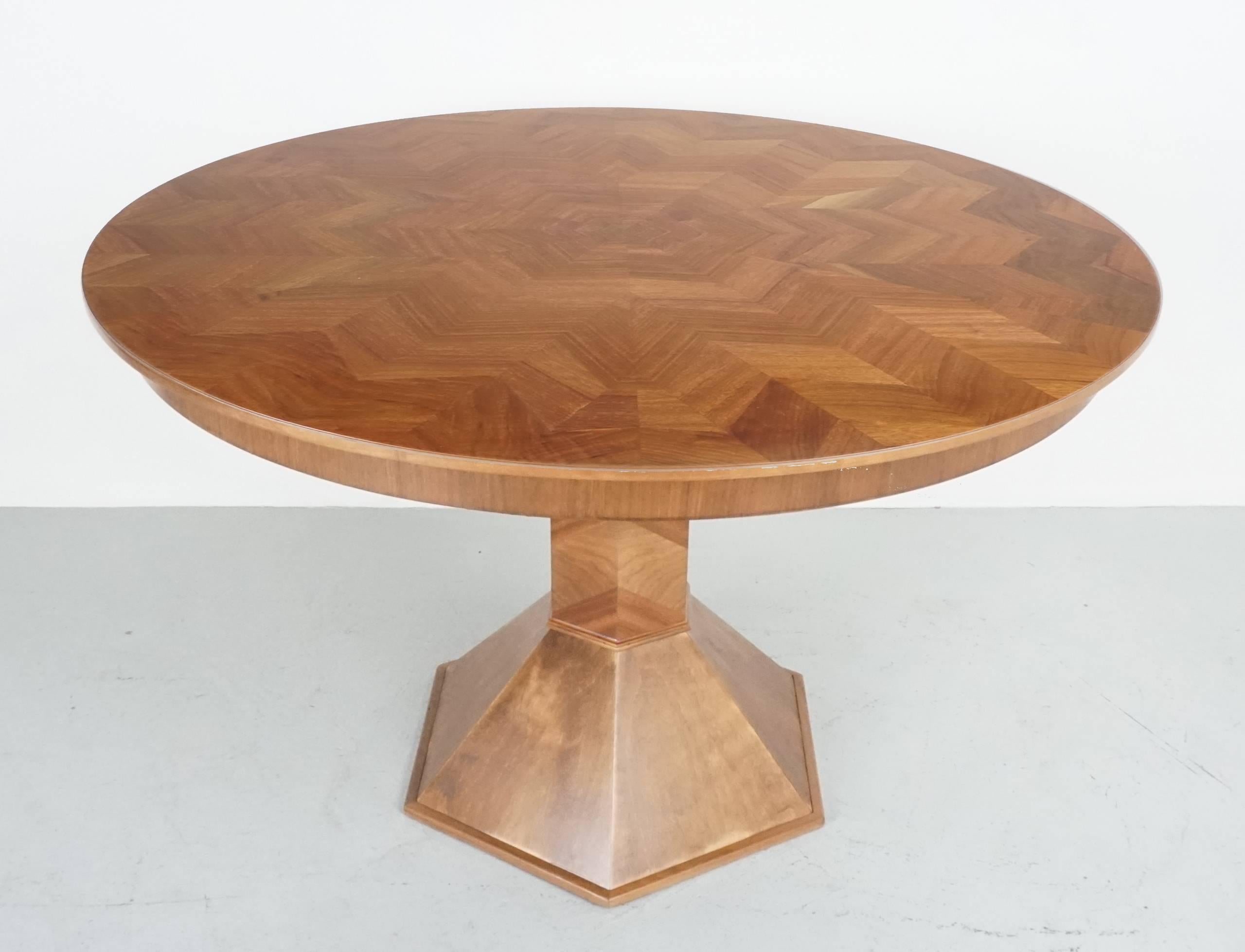 Italian Dining Table with Inlay Parquetry In Excellent Condition In Beverly Hills, CA