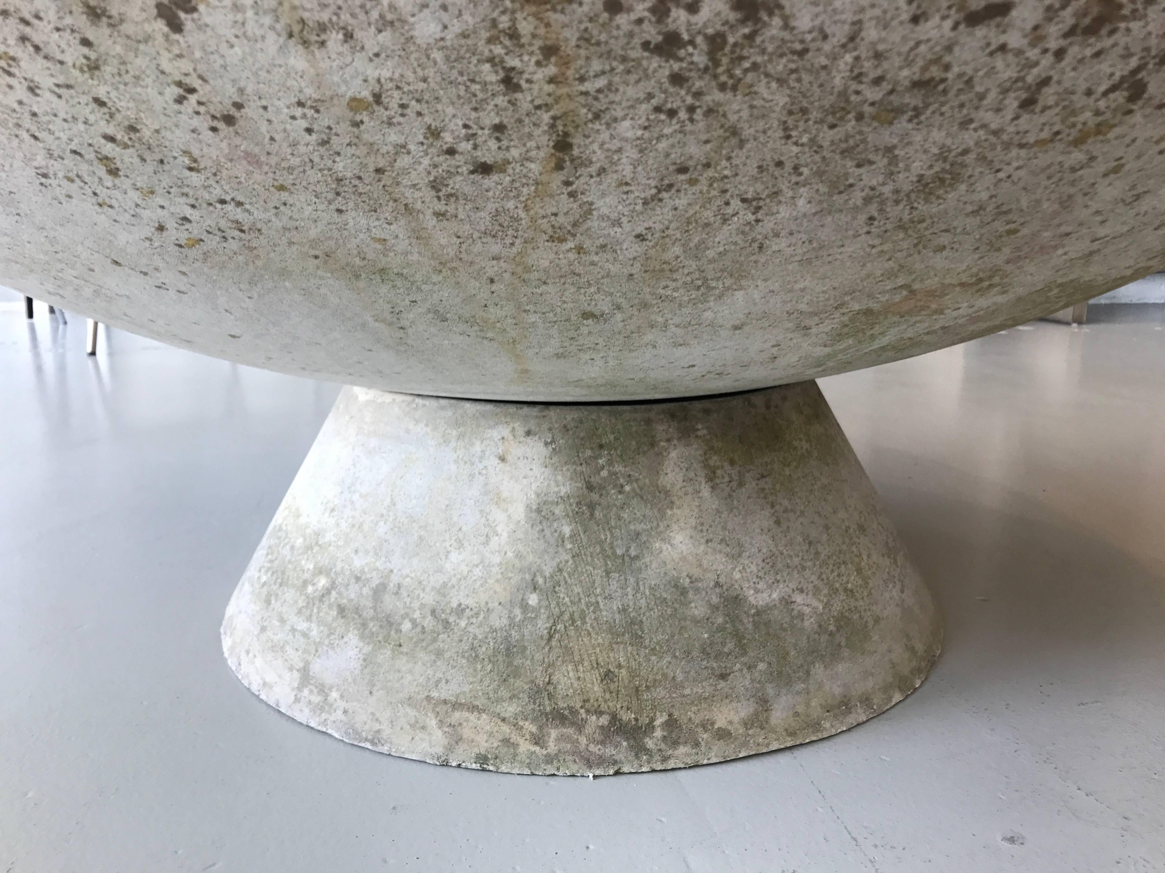 Large-Scale Willy Guhl Concrete Planter with Stand 1