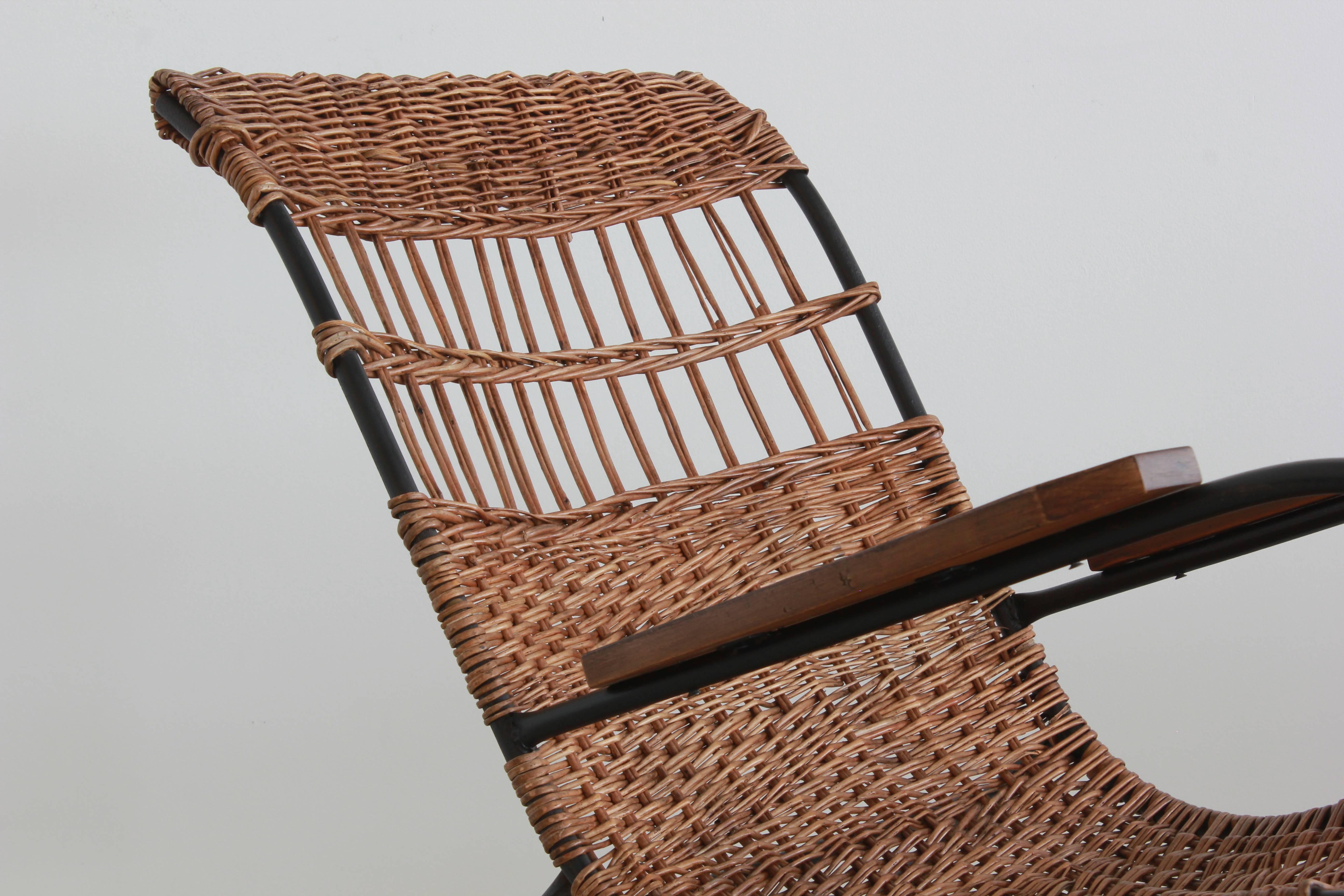 Pair of Wicker Rocking Chairs 2