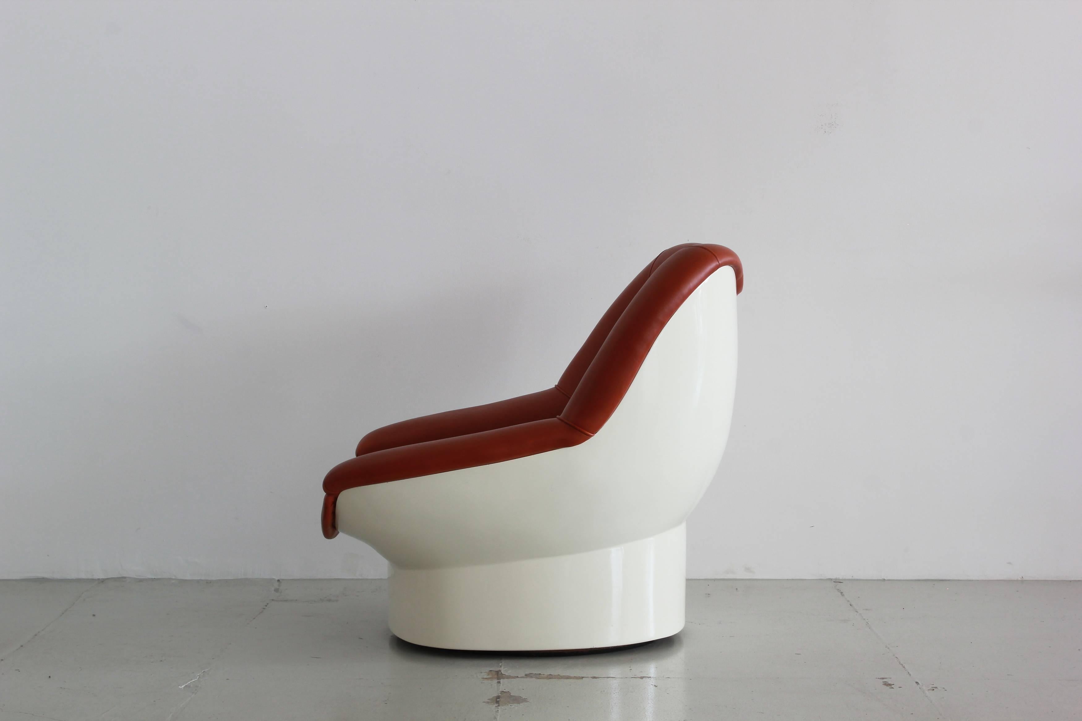 Mid-Century Modern Leather Swivel Chair 