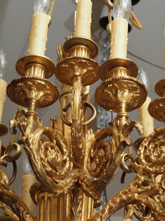 19th Century French Gilt Bronze Louis XVI Style Chandelier with Eighteen Lights 3
