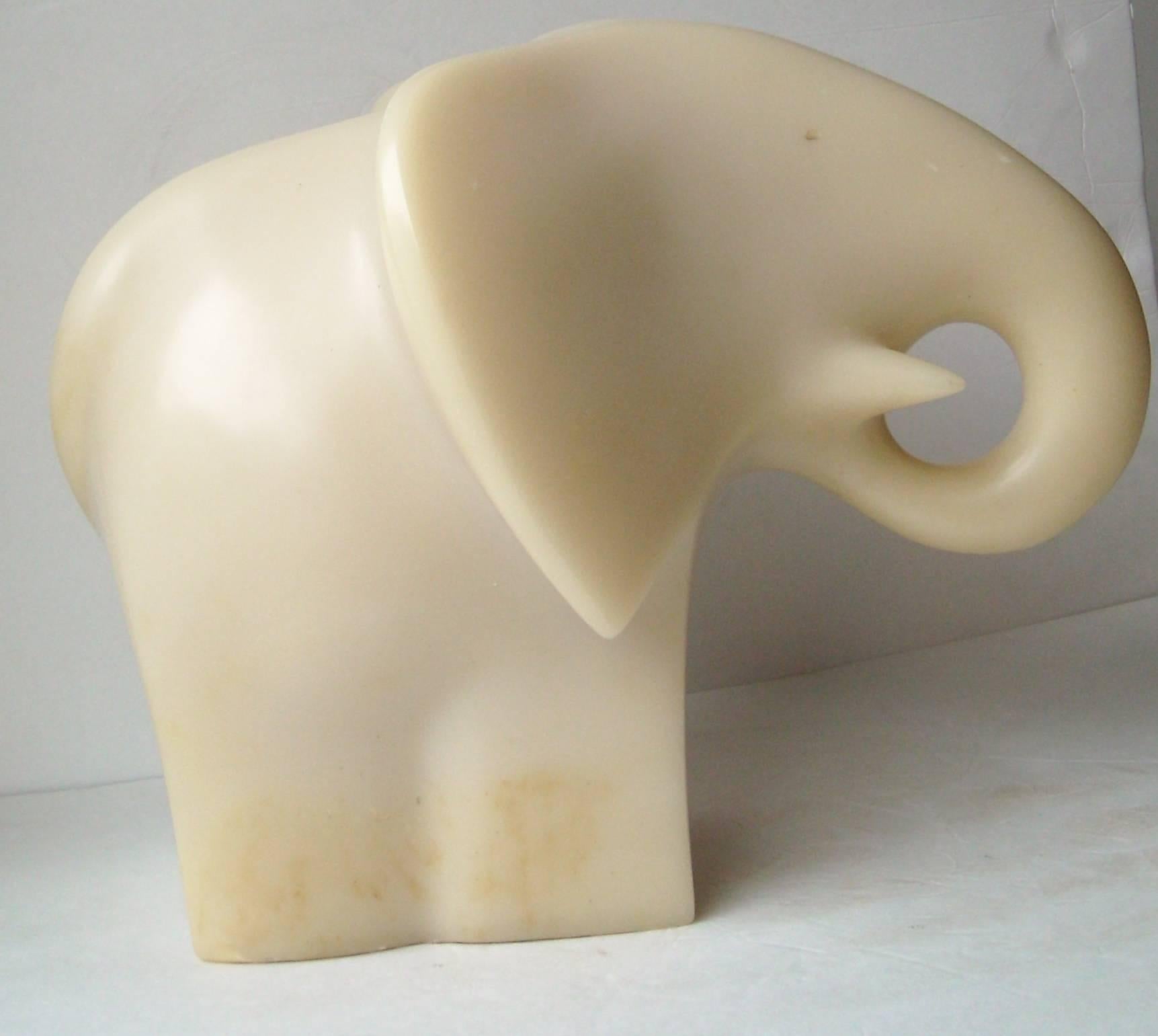 Nice and amazing cast resin of an elephant by the well-known artist Masatoyo Kishi, known as Kuki, signed and numbered 89/200. Great condition, some rough very small areas in ears.