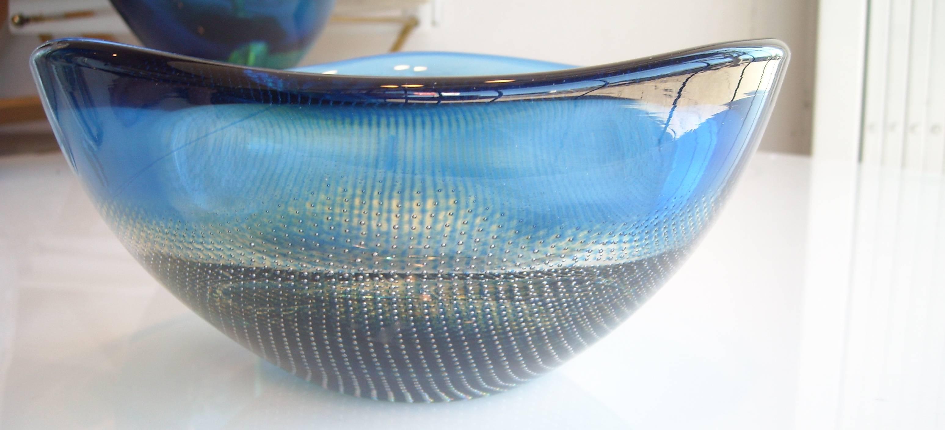 Mid-20th Century Two Orrefors Kraka , 322, 342 Glass Vase, Bowl , Sven Palmqvist, Fish Net Bubble