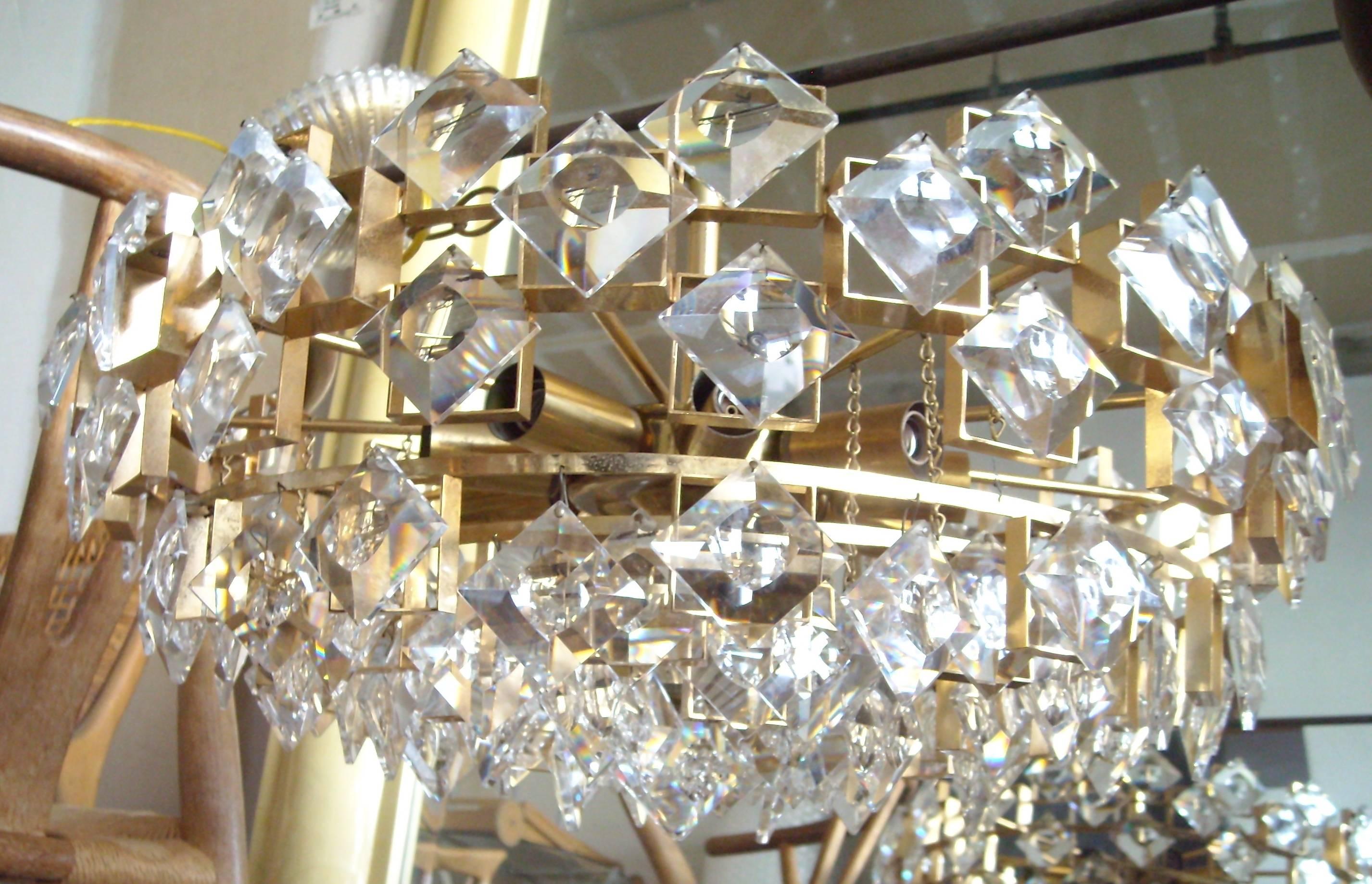 Lobmeyr Hand-Cut Crystal Glass Chandelier, Austria In Excellent Condition In Los Angeles, CA