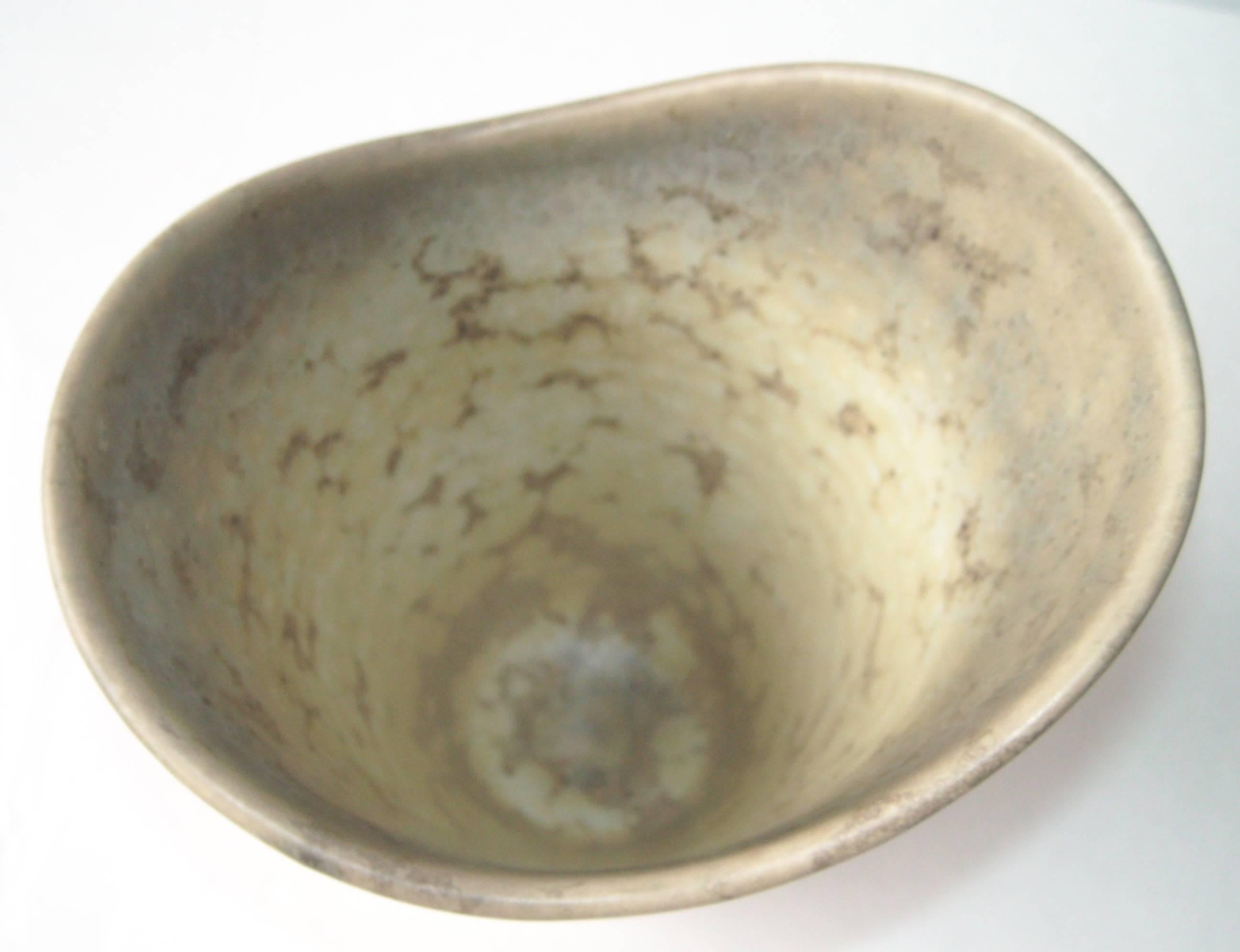 Swedish Carl Harry Stalhane, Ceramic for Rörstrand Bowl and Vase, Signed For Sale