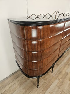 Art Deco sideboard by Vittorio Dassi in rosewood with a black glass top, 1940