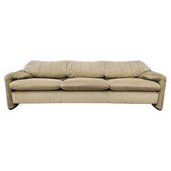 Maralunga three-seater fabric sofa by Vico Magistretti for Cassina, 1970s