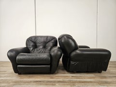 Fauteuils Club en cuir noir des années 70