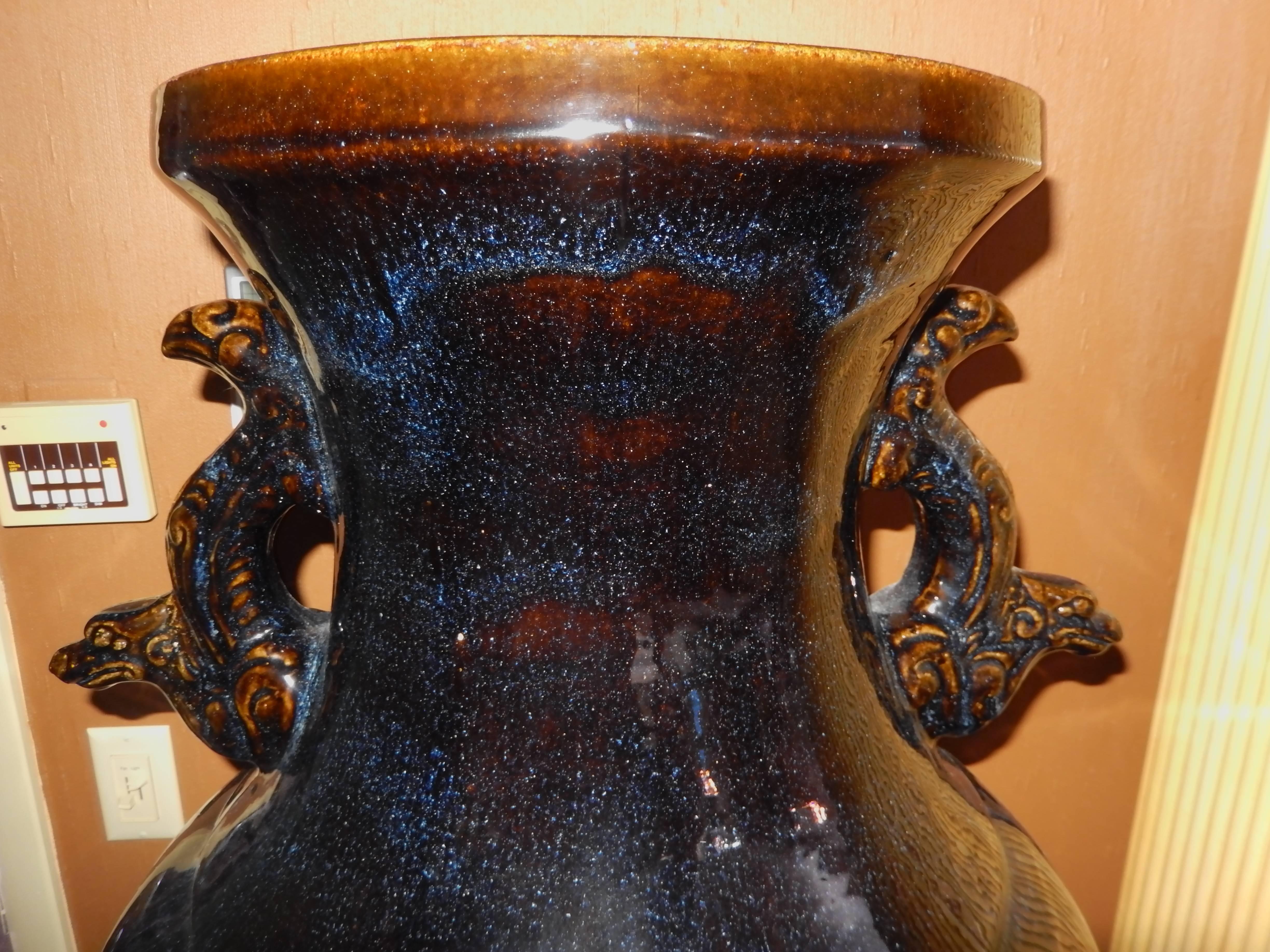 Chinoiserie Pair of Monumental Chinese Lacquerware Urns on Stands For Sale