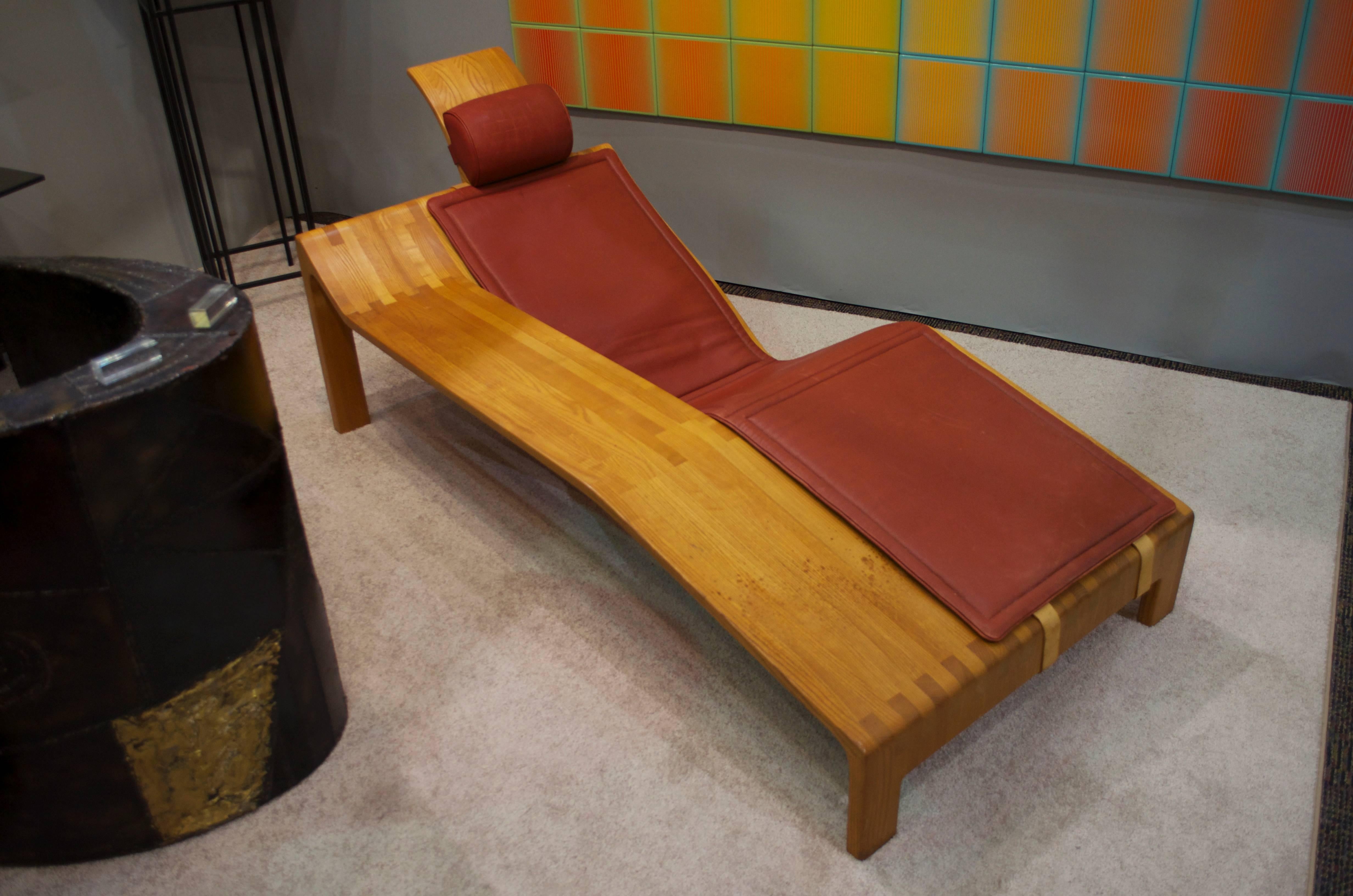 Chaise by Engmose In Excellent Condition For Sale In Miami, FL
