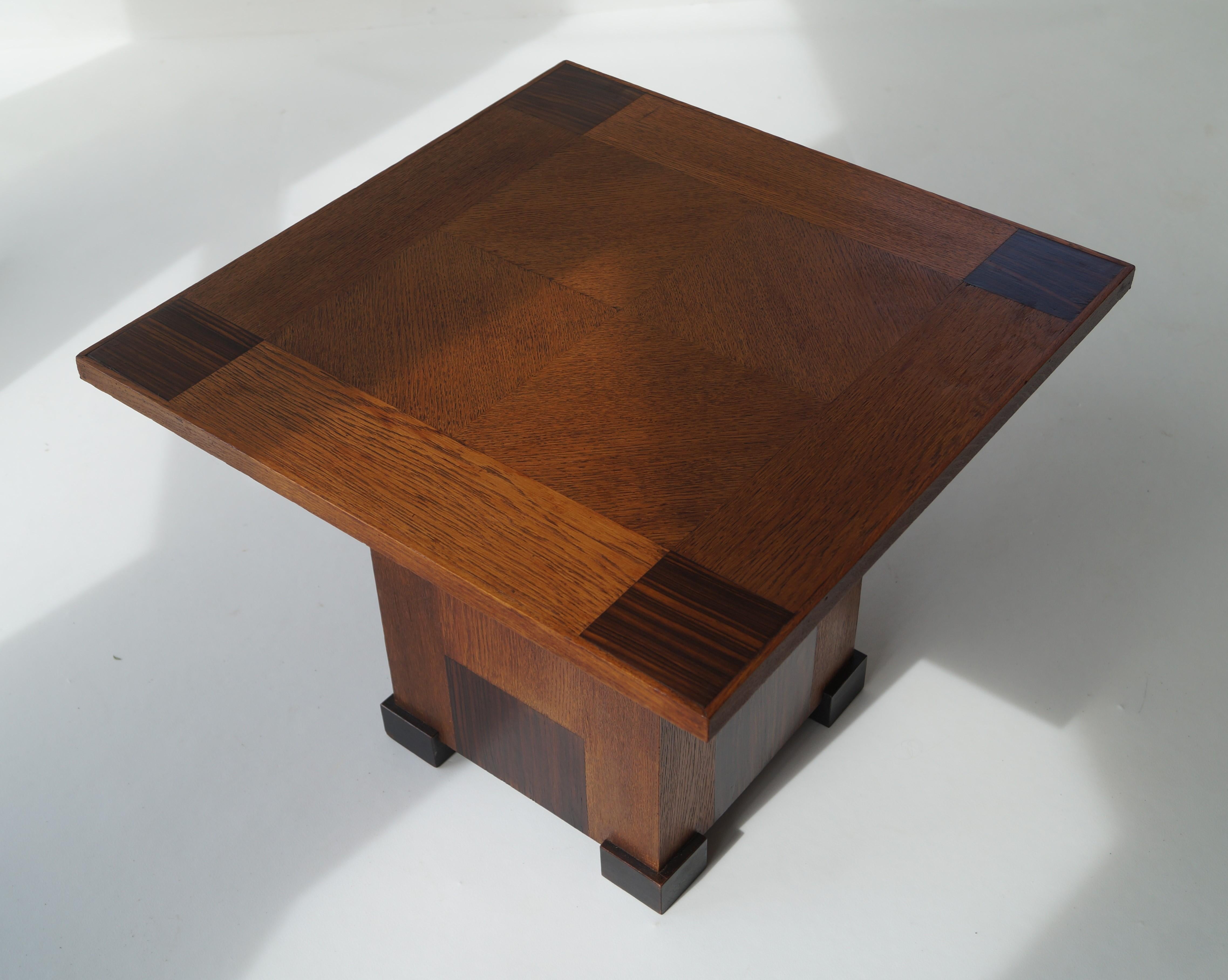 Art déco Table basse Art Déco moderniste néerlandaise dans le style de P.E.L. Izeren, années 1920