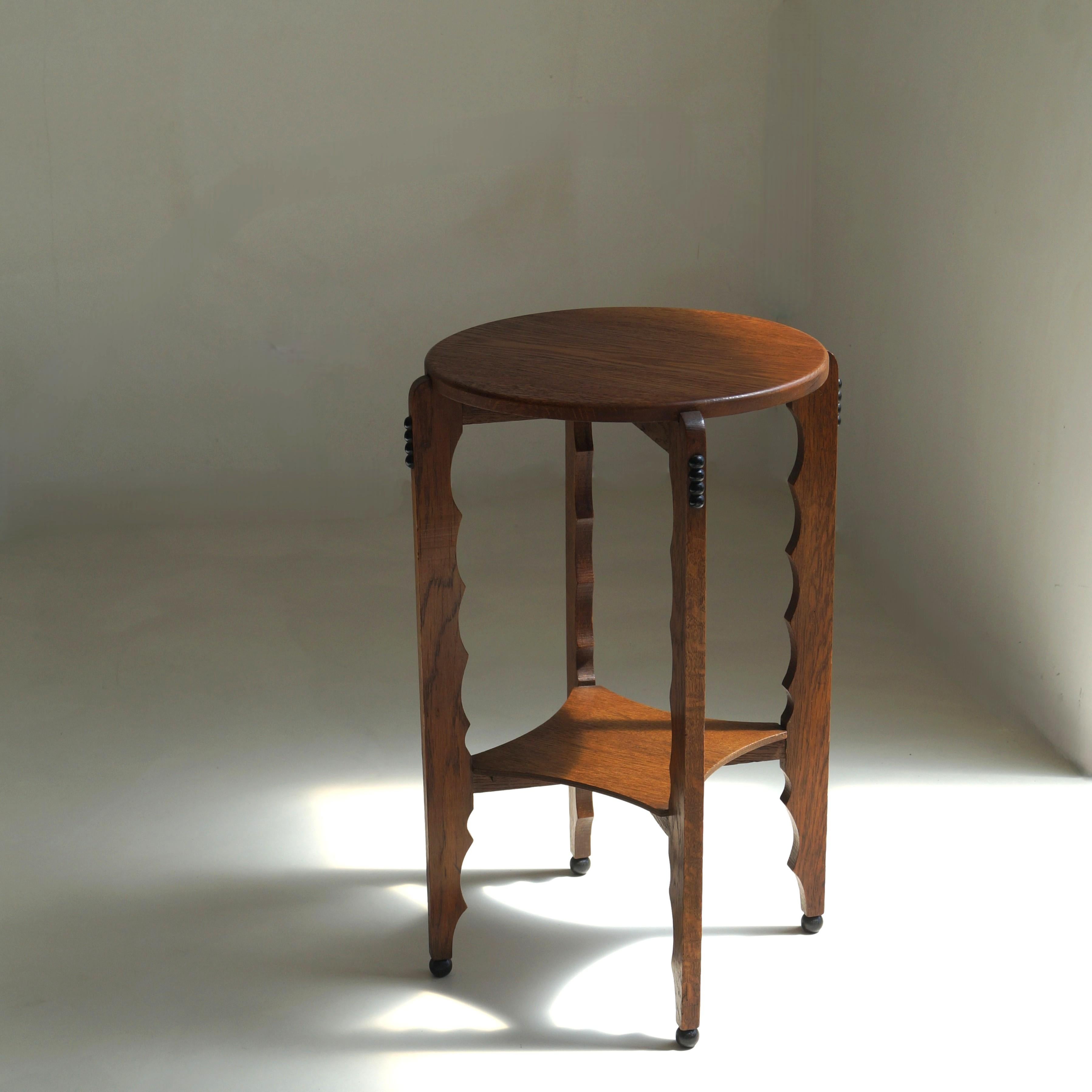 Fait main Guéridon hollandais Art déco École d'Amsterdam, années 1920 en vente