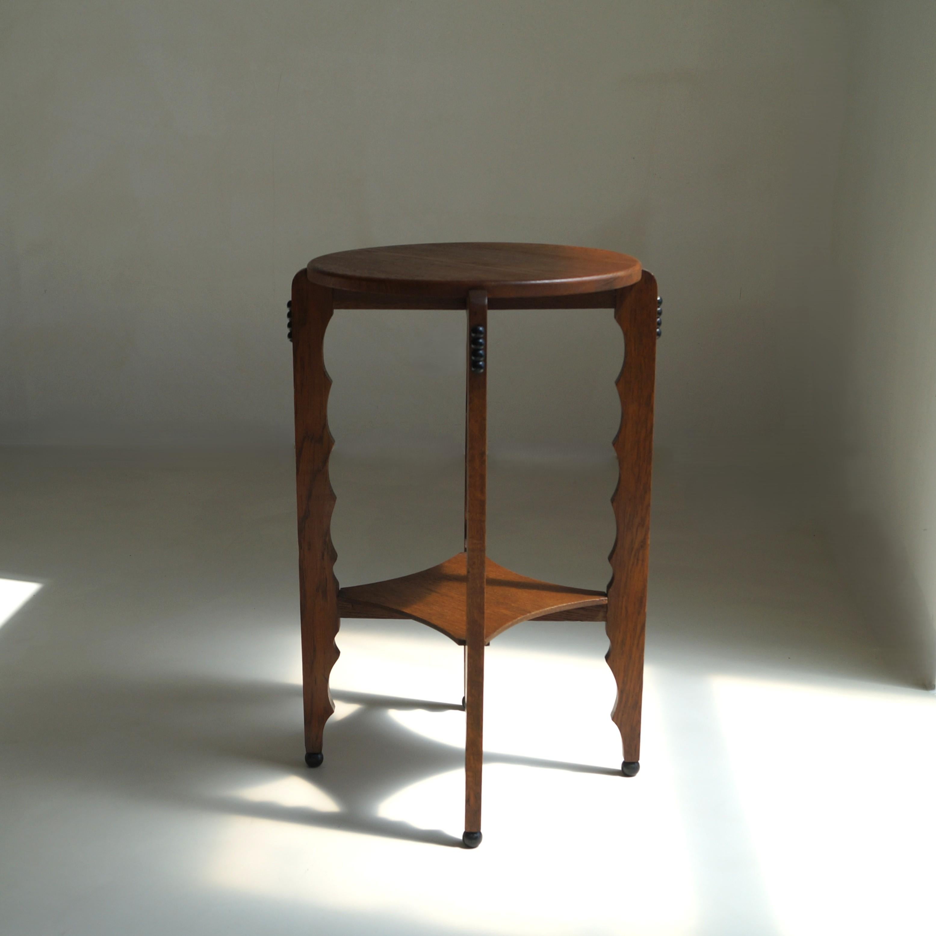 Guéridon hollandais Art déco École d'Amsterdam, années 1920 Bon état - En vente à EVERDINGEN, NL