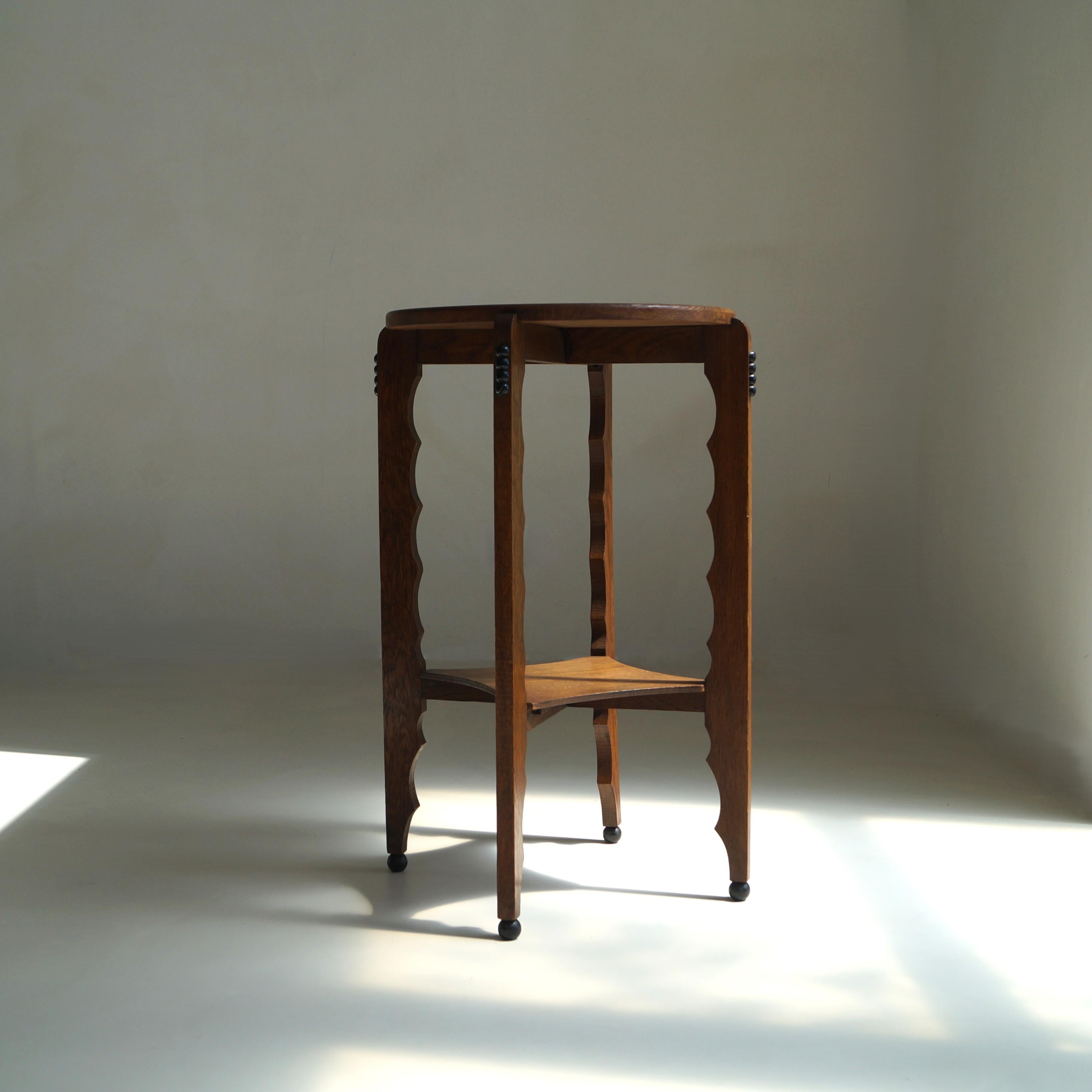 Début du 20ème siècle Guéridon hollandais Art déco École d'Amsterdam, années 1920 en vente