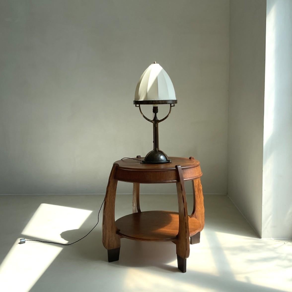 Rare Amsterdam School Art Deco side or lamp table by N.V. Hero de Groot, 1920s In Good Condition For Sale In EVERDINGEN, NL