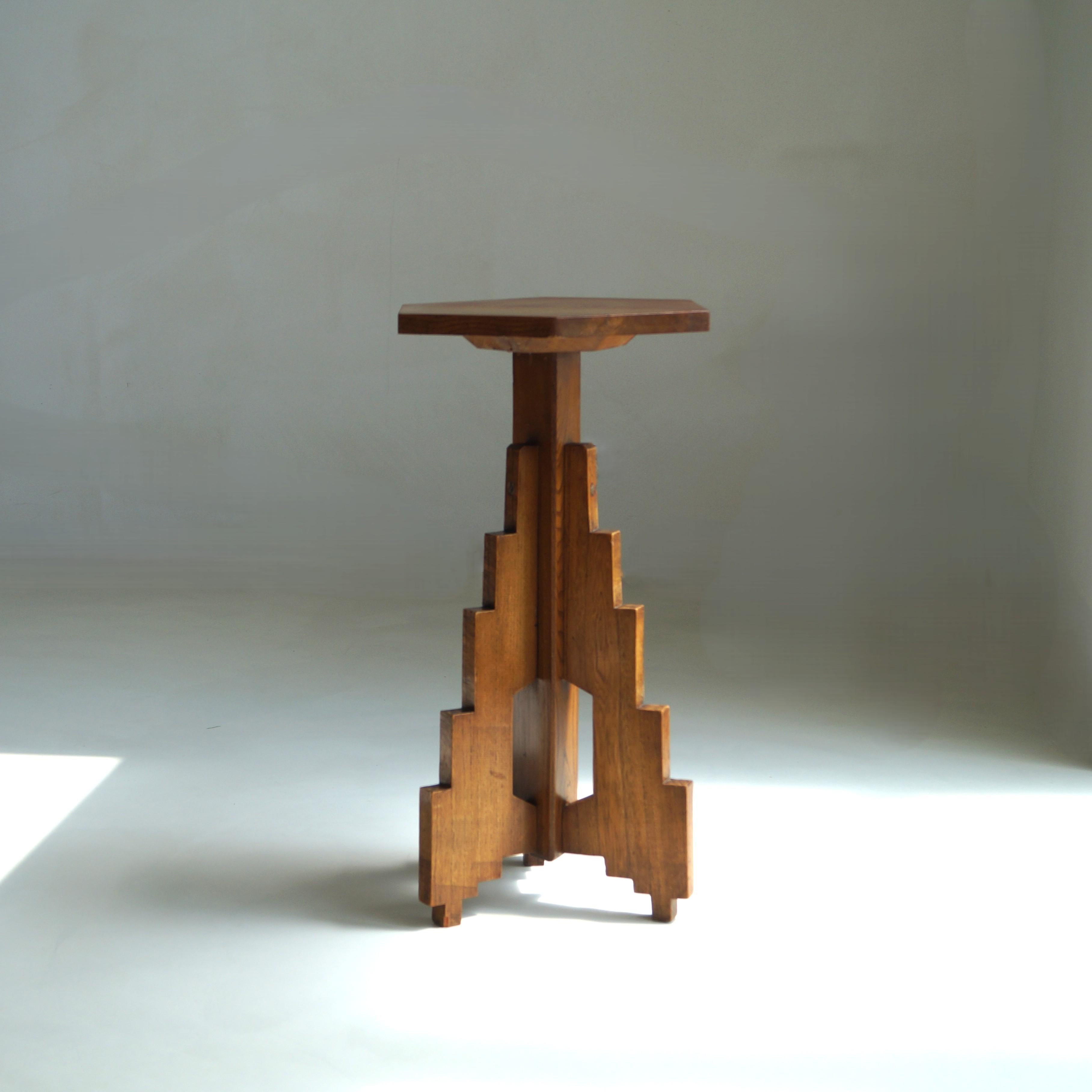 Hand-Crafted Dutch Art Deco hexagonal modernist pedestal, 1920s For Sale