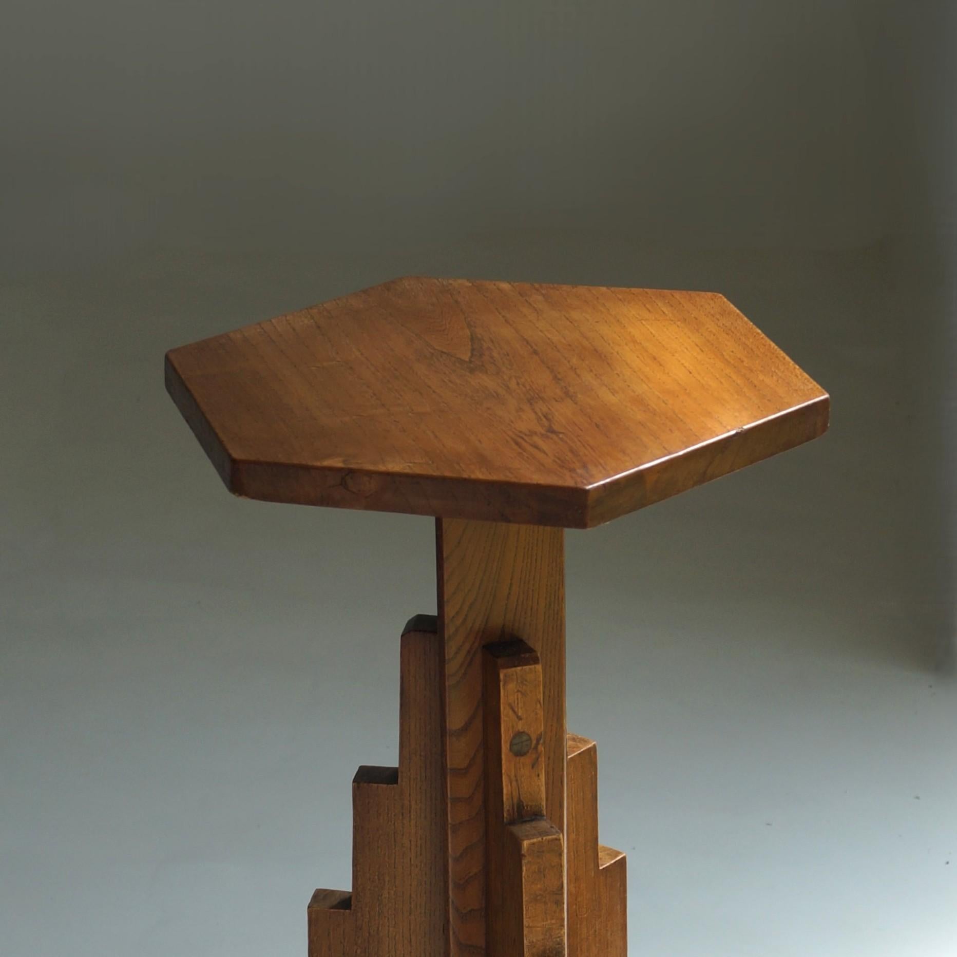 Early 20th Century Dutch Art Deco hexagonal modernist pedestal, 1920s For Sale