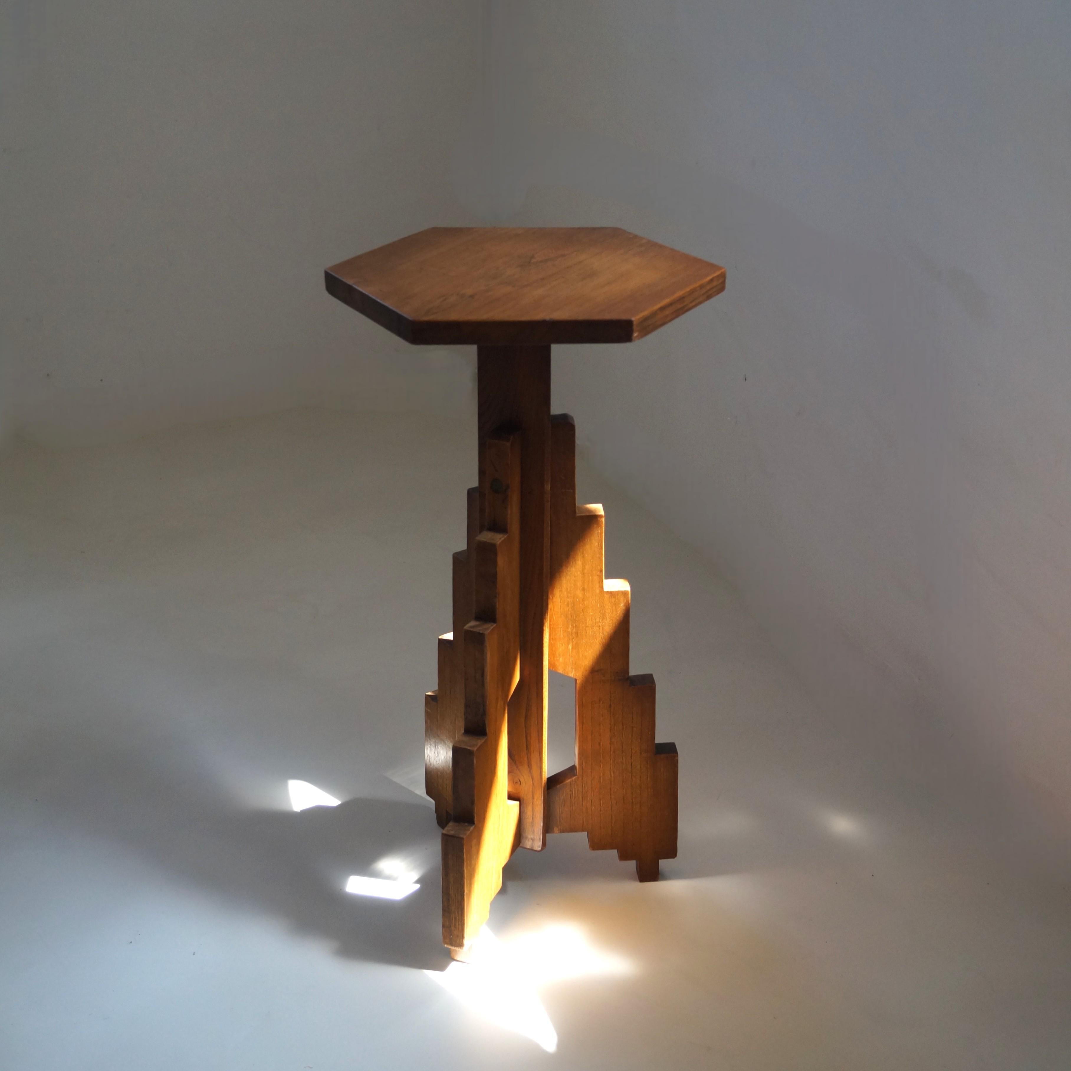 Dutch Art Deco hexagonal modernist pedestal, 1920s For Sale 4