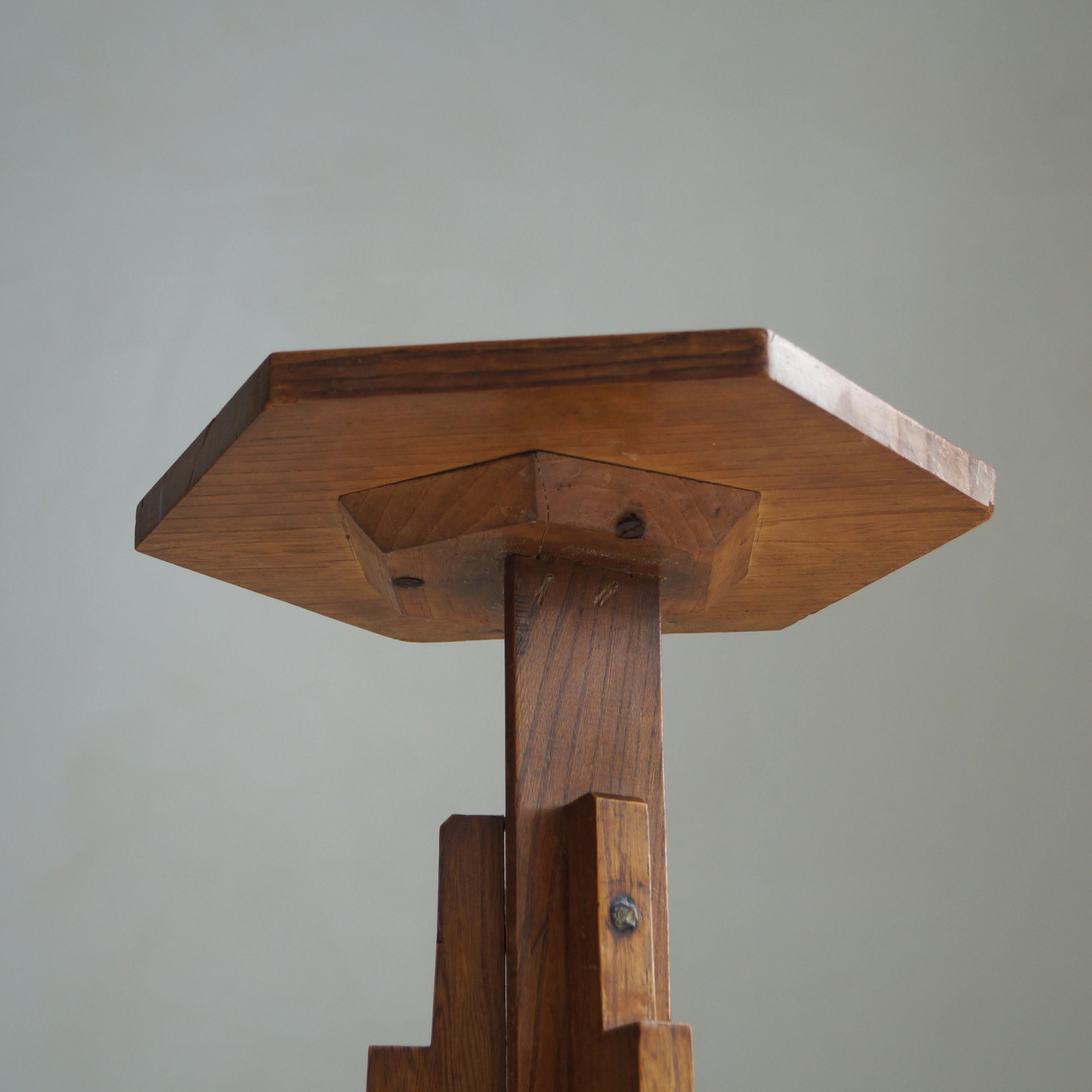 Dutch Art Deco hexagonal modernist pedestal, 1920s For Sale 9