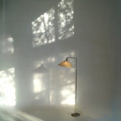 Lampada da terra modernista in stile Bauhaus con paralume originale, anni ’20-’30