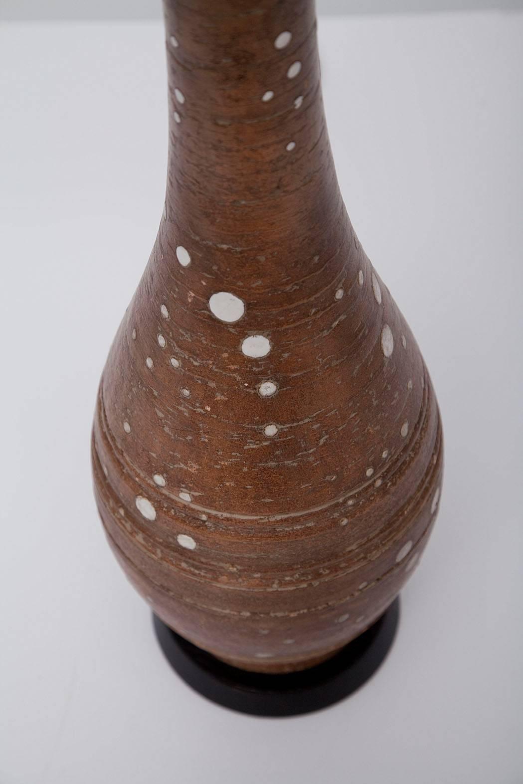 Brown Stoneware Lamp by Ugo Zaccagnini In Excellent Condition In North Miami, FL