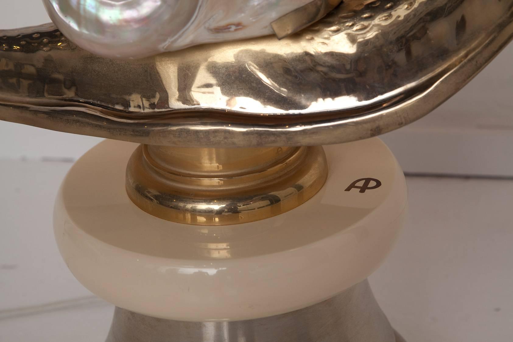 Monumentale Schnecken-Tischlampe aus Messing von Antonio Pavia im Zustand „Gut“ im Angebot in North Miami, FL