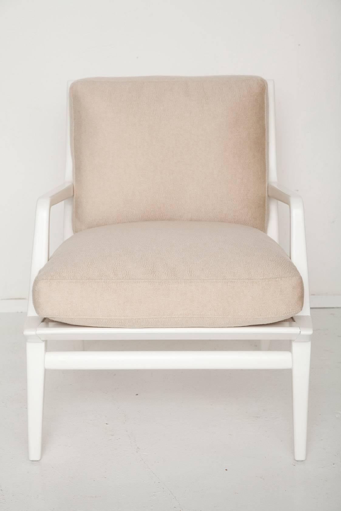 Italian Carlo Di Carli Cashmere Upholstered Lounge Chair for Singer & Sons, Circa 1955