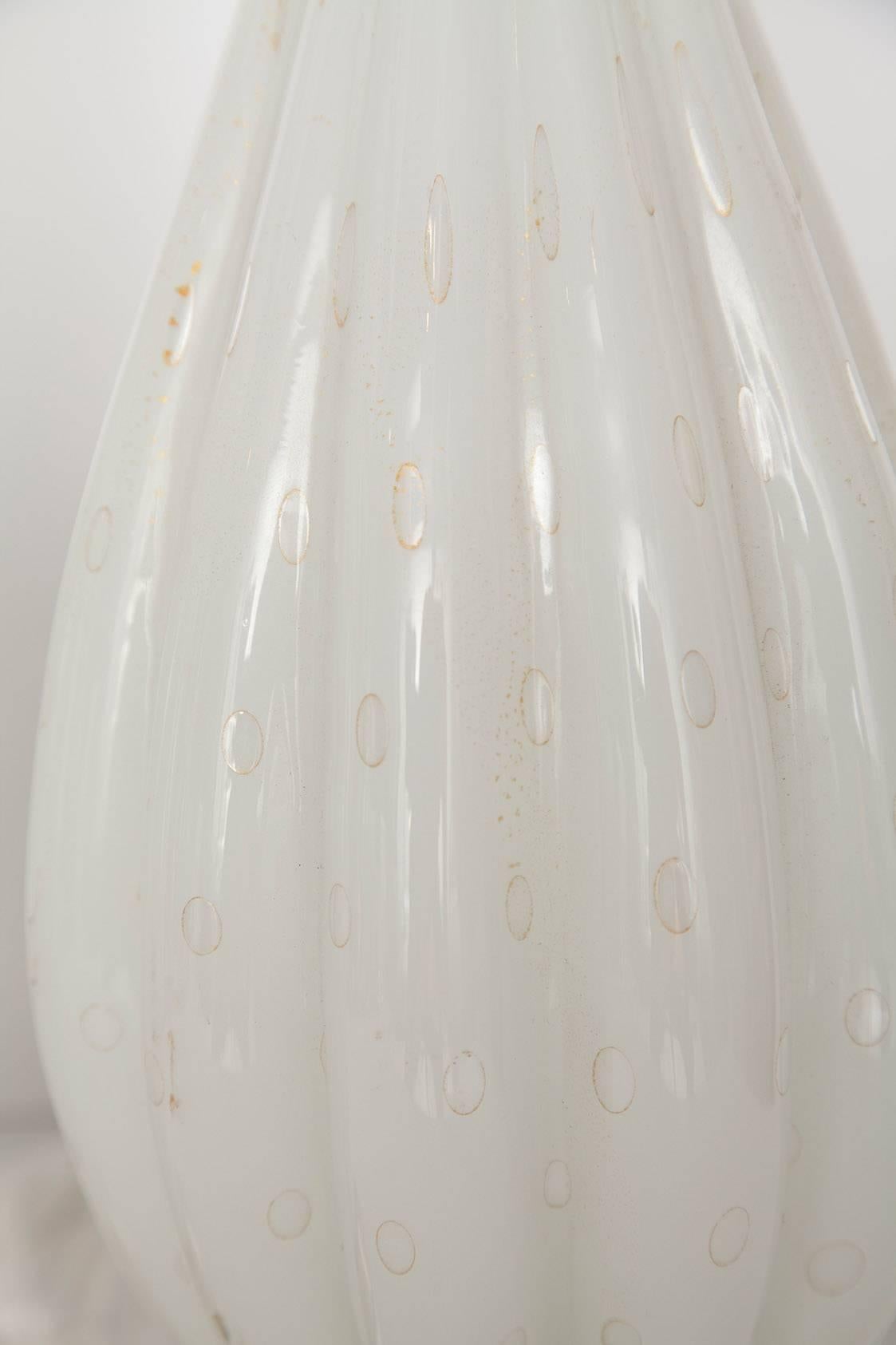 Mid-20th Century Fully Restored White Bullicante Murano Glass Lamps with Gold Leaf, circa 1960