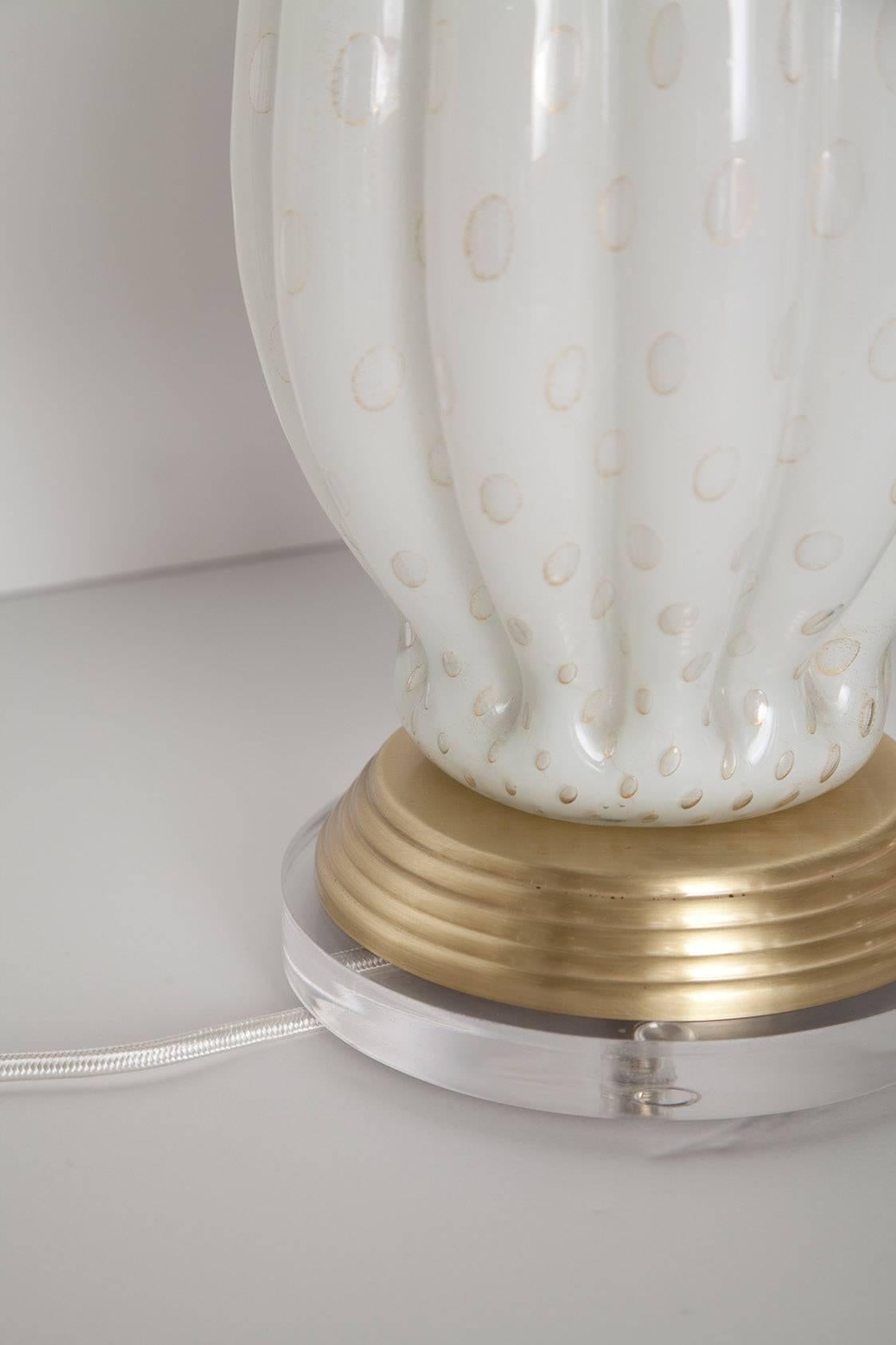 Fully Restored White Bullicante Murano Glass Lamps with Gold Leaf, circa 1960 2