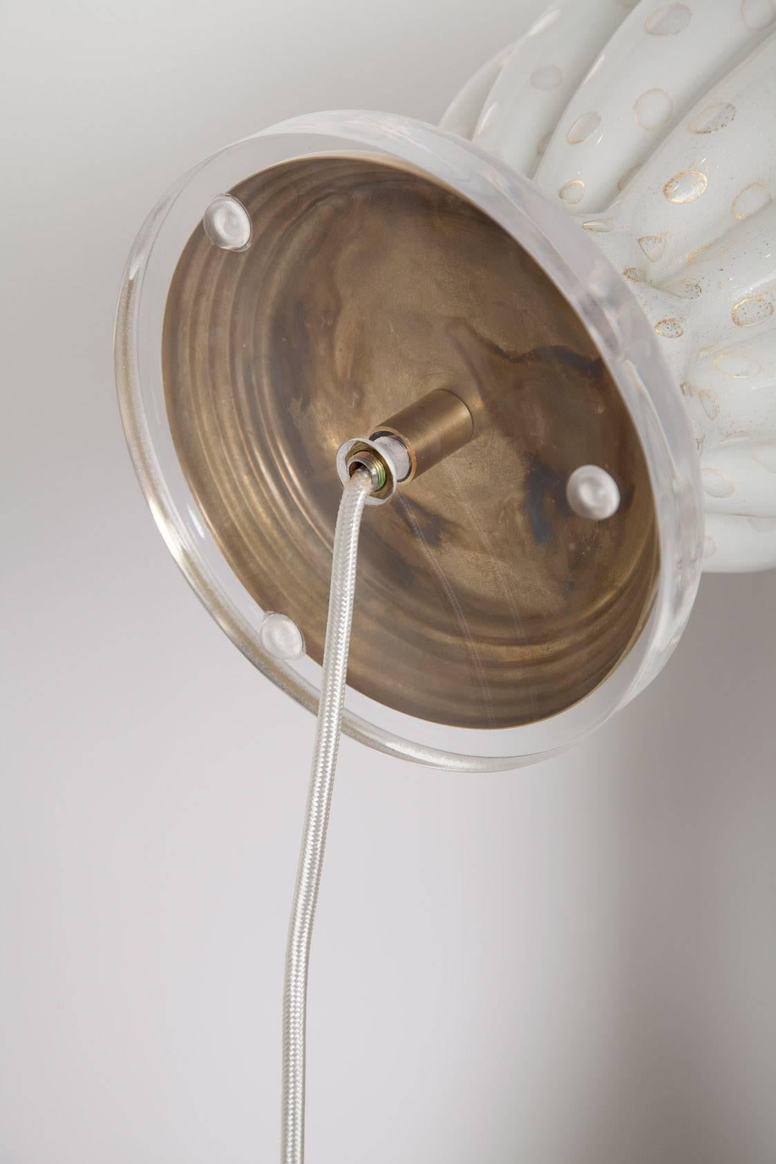 Fully Restored White Bullicante Murano Glass Lamps with Gold Leaf, circa 1960 3