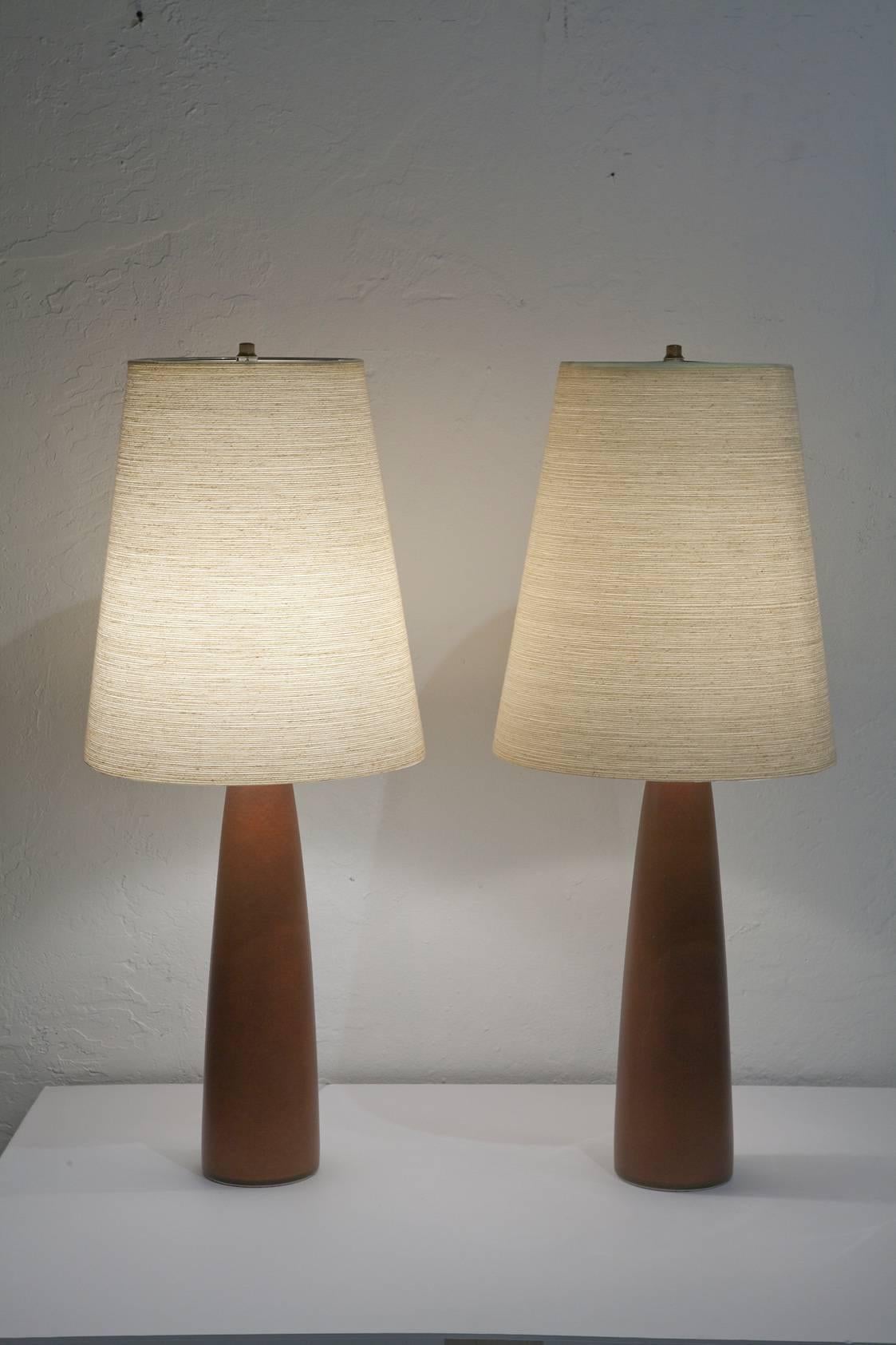 Pair of Ceramic Lamps by Lotte and Gunnar Bostlund 3
