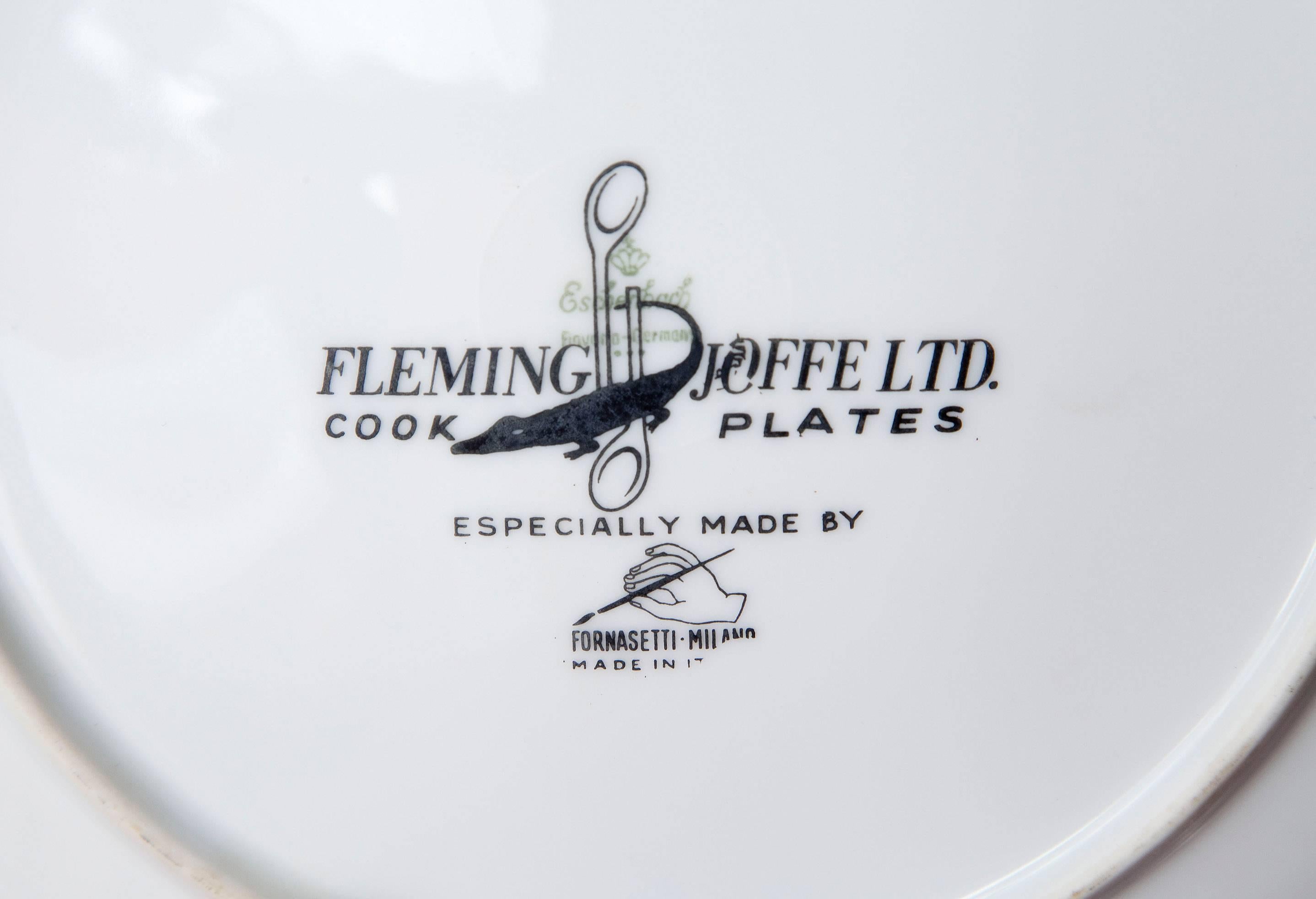 Set von 12 maßgeschneiderten Tellern von Piero Fornasetti für Fleming Joffe Ltd (Mitte des 20. Jahrhunderts) im Angebot