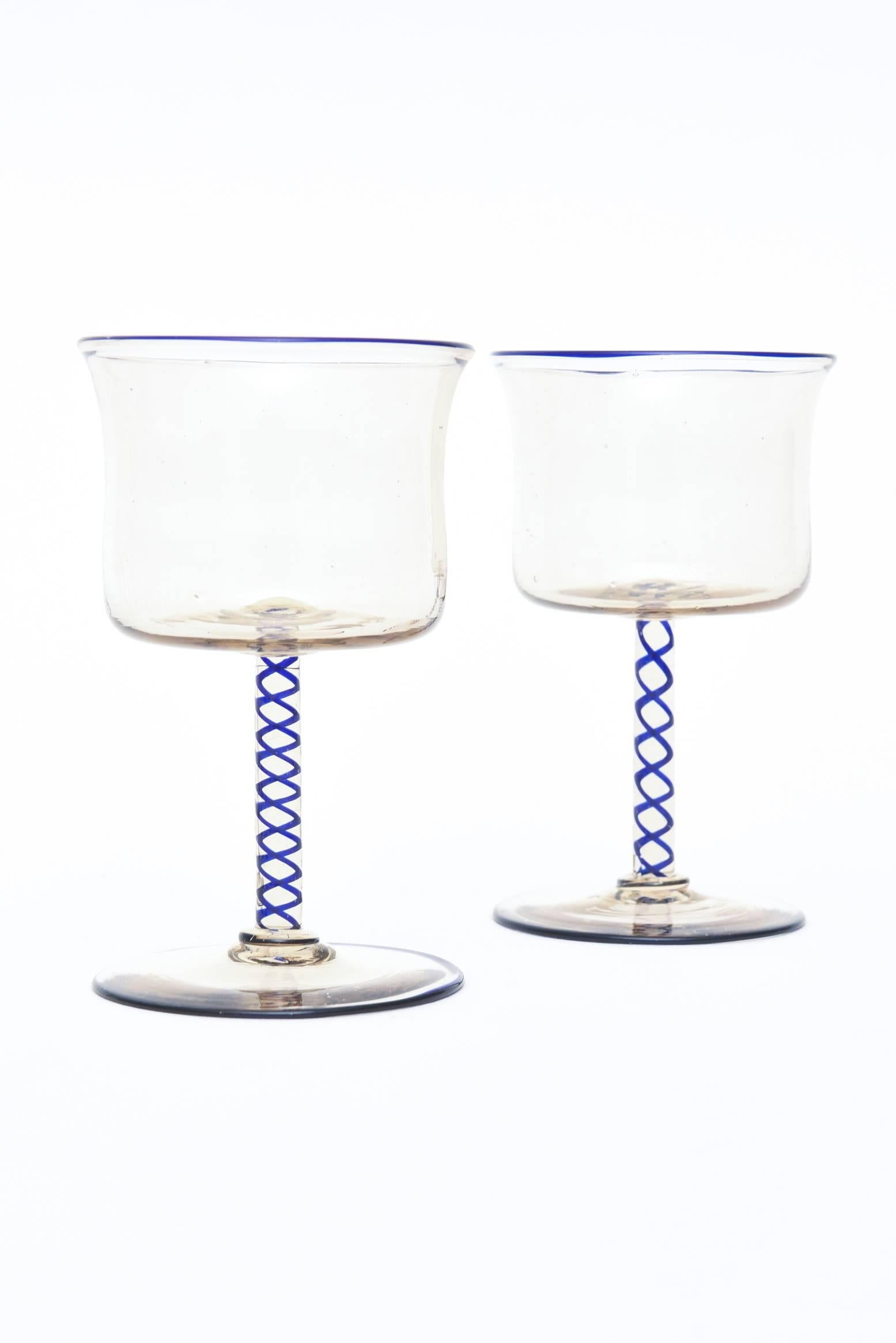  Eight Italian Art Deco Murano Venetian Cordial/ Apertif Glasses/ Barware In Good Condition In North Miami, FL