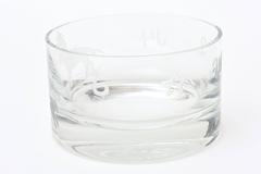 Cuenco de cristal grabado "Rodeo" firmado por Perry Coyle para Steuben Glass