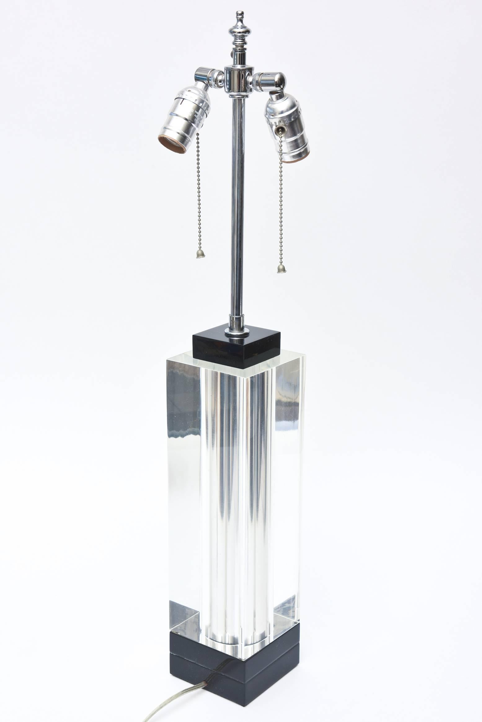 Lampe de table ou de bureau Molini à colonne en lucite transparente et noire vintage en vente 1