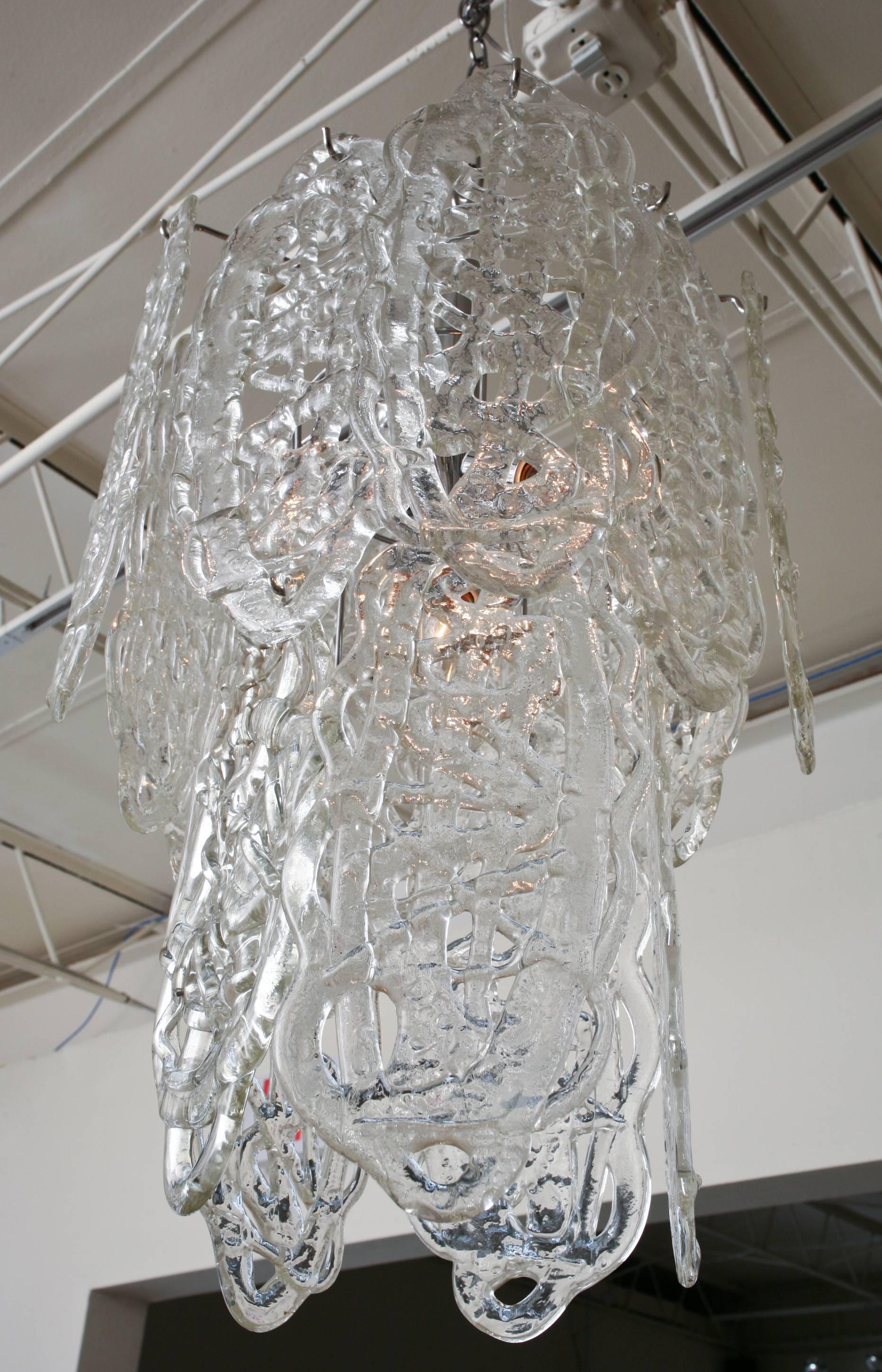 Moderno Lampadario a sospensione d'epoca Mazzega Murano Criss Cross in vetro bianco filato in vendita