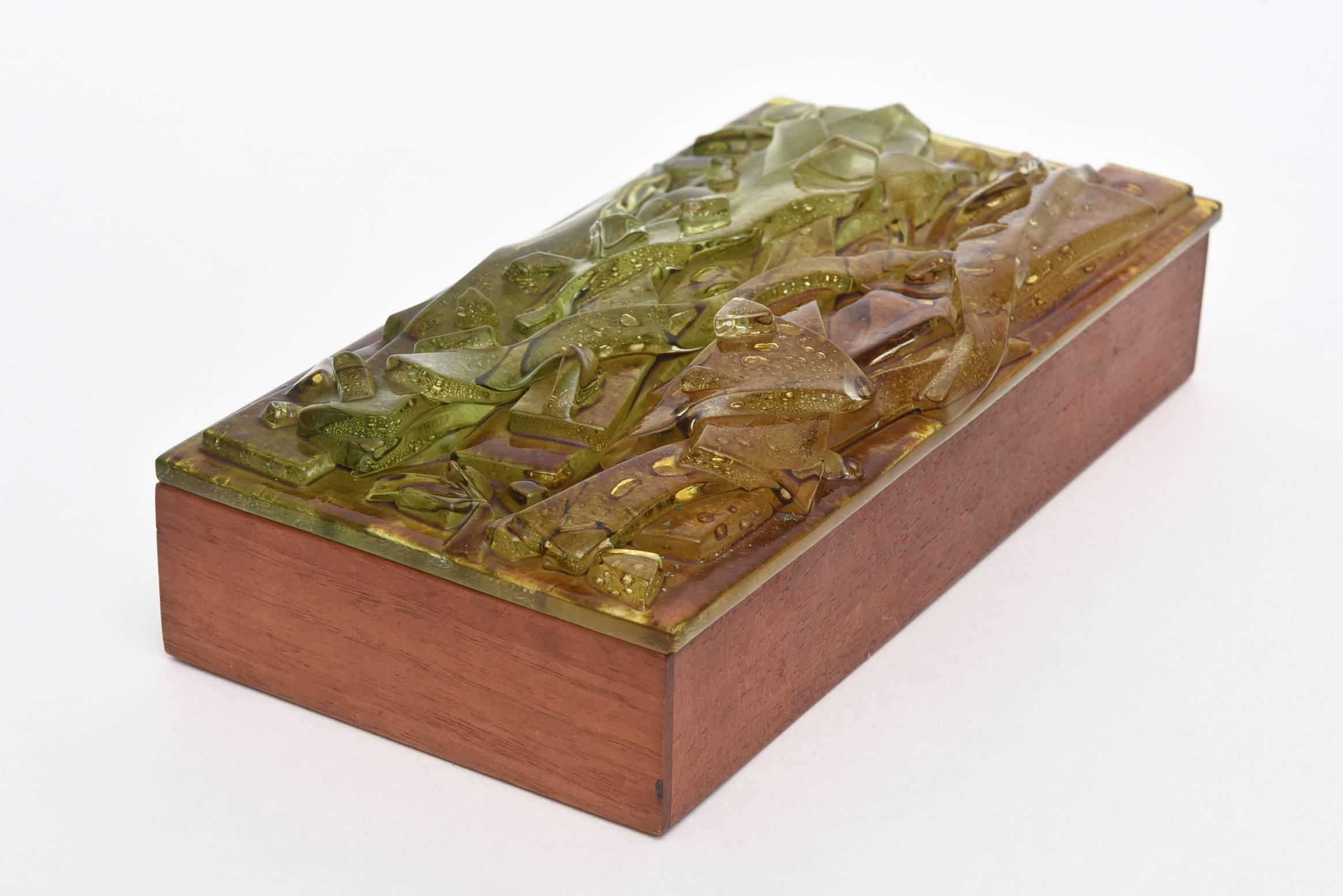 American  Robert Brown Wood and Fused Glass Green, Brown Higgins Style Box Vintage