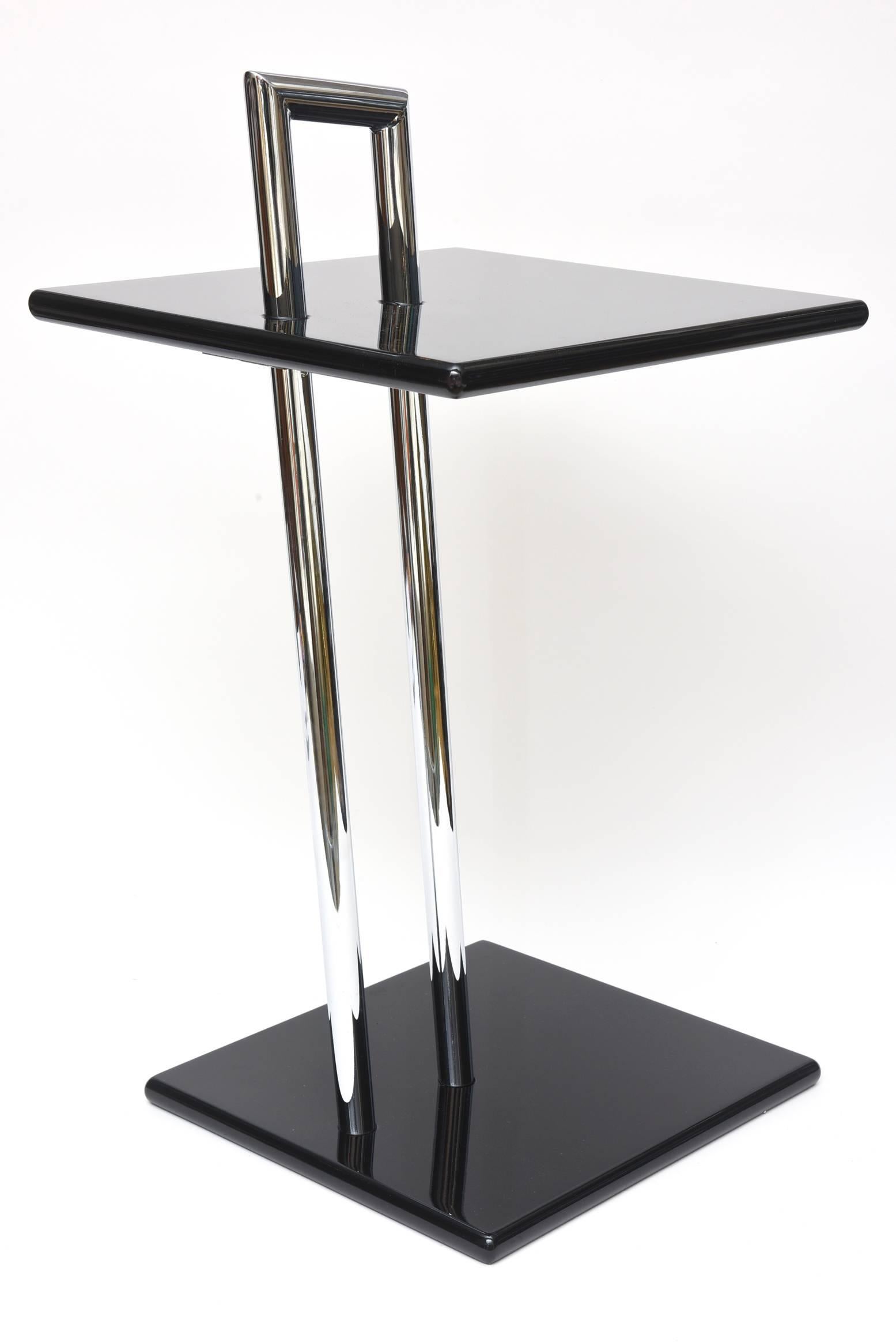 These iconic pair of side or drink tables by the original design of Eileen Gray are the reissues or second edition. They are black lacquered wood and chrome.
Very well made either in Italy or Germany in 2000.

NOTE: THESE WILL BE ON THE SATURDAY