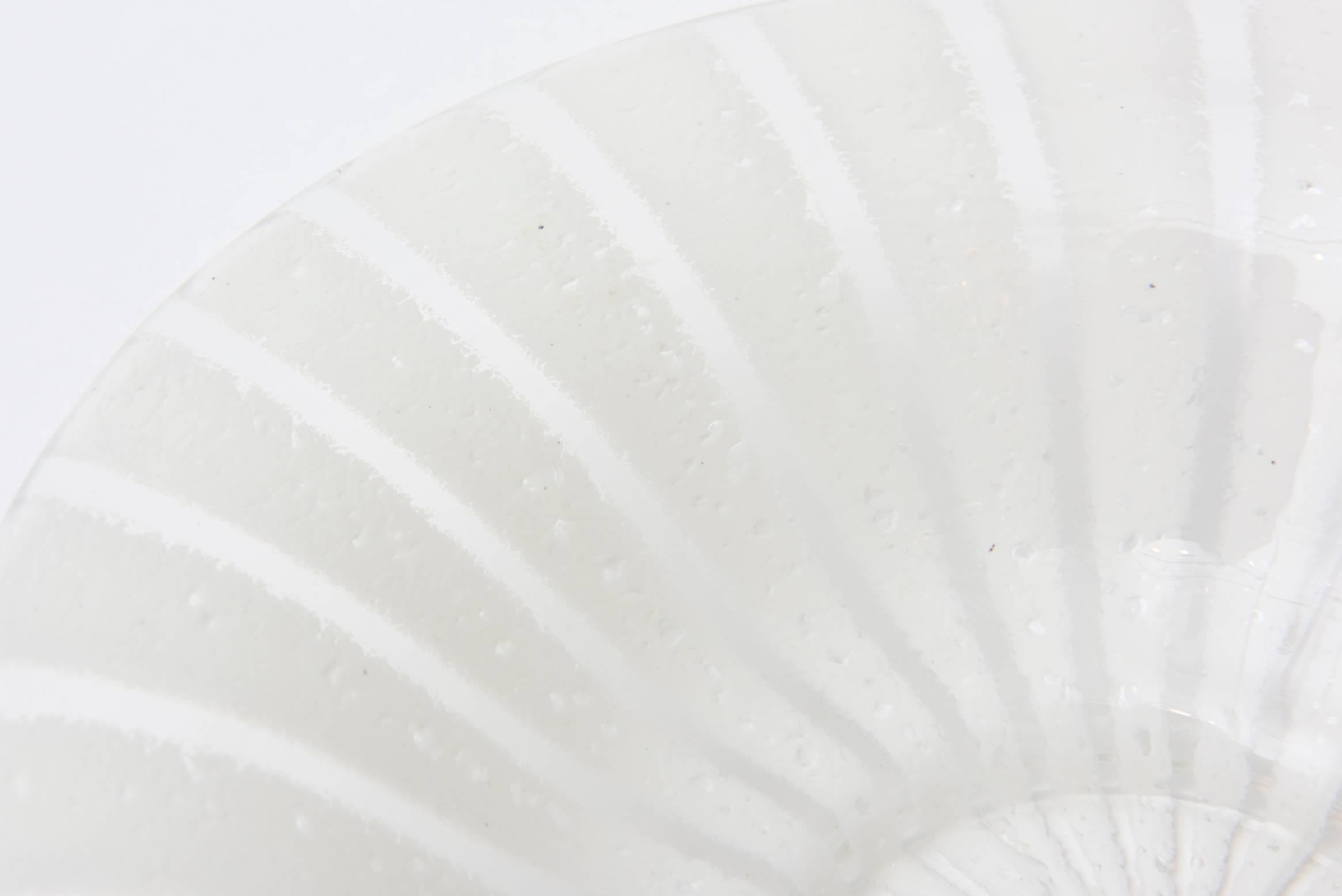 Murano Venini White and Clear Pinwheel Spiral Glass Bowl Vintage For Sale 1