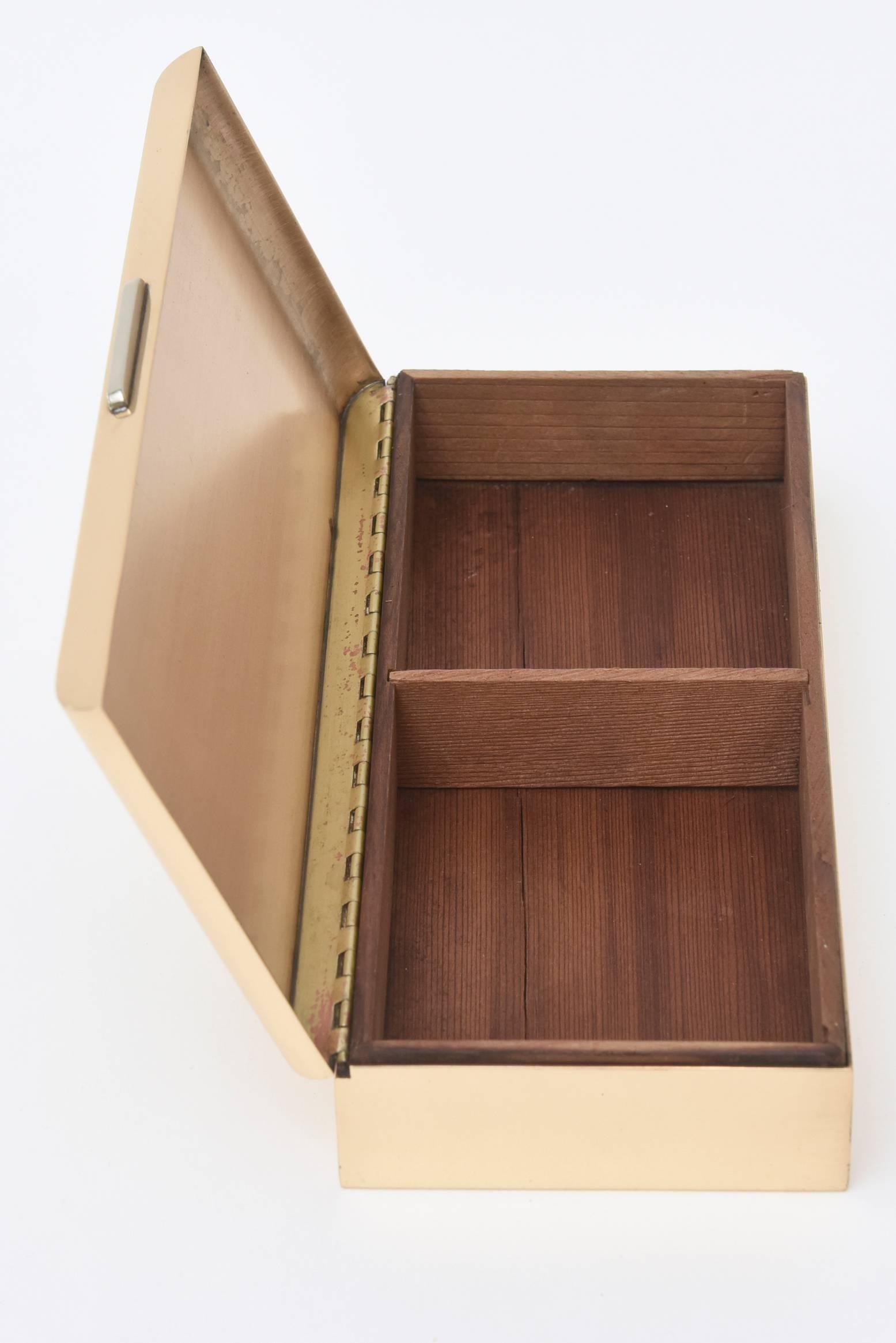 Art Deco signiert Bronze und Silber Platte Scharnier Box Schreibtisch Accessoire (Versilberung) im Angebot