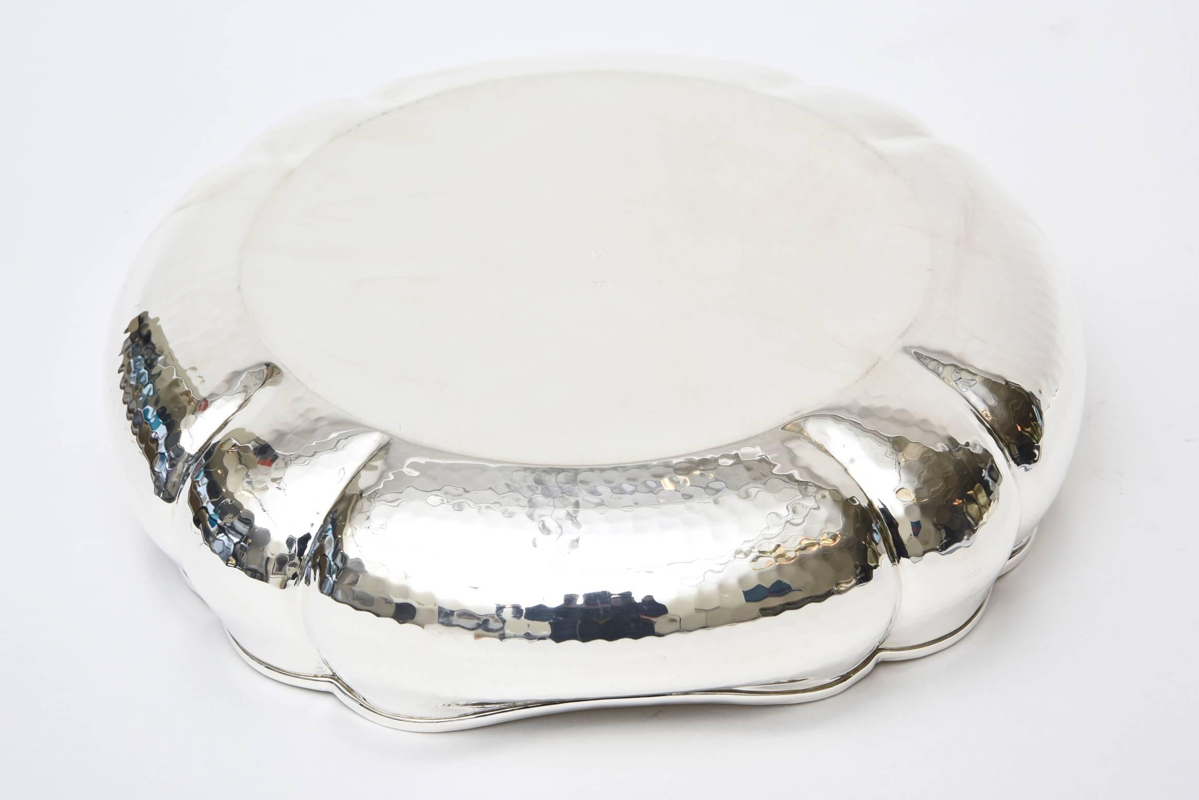 Hand-Hammered Silver Plate Italian Bowl or Serving Bowl For Sale 1